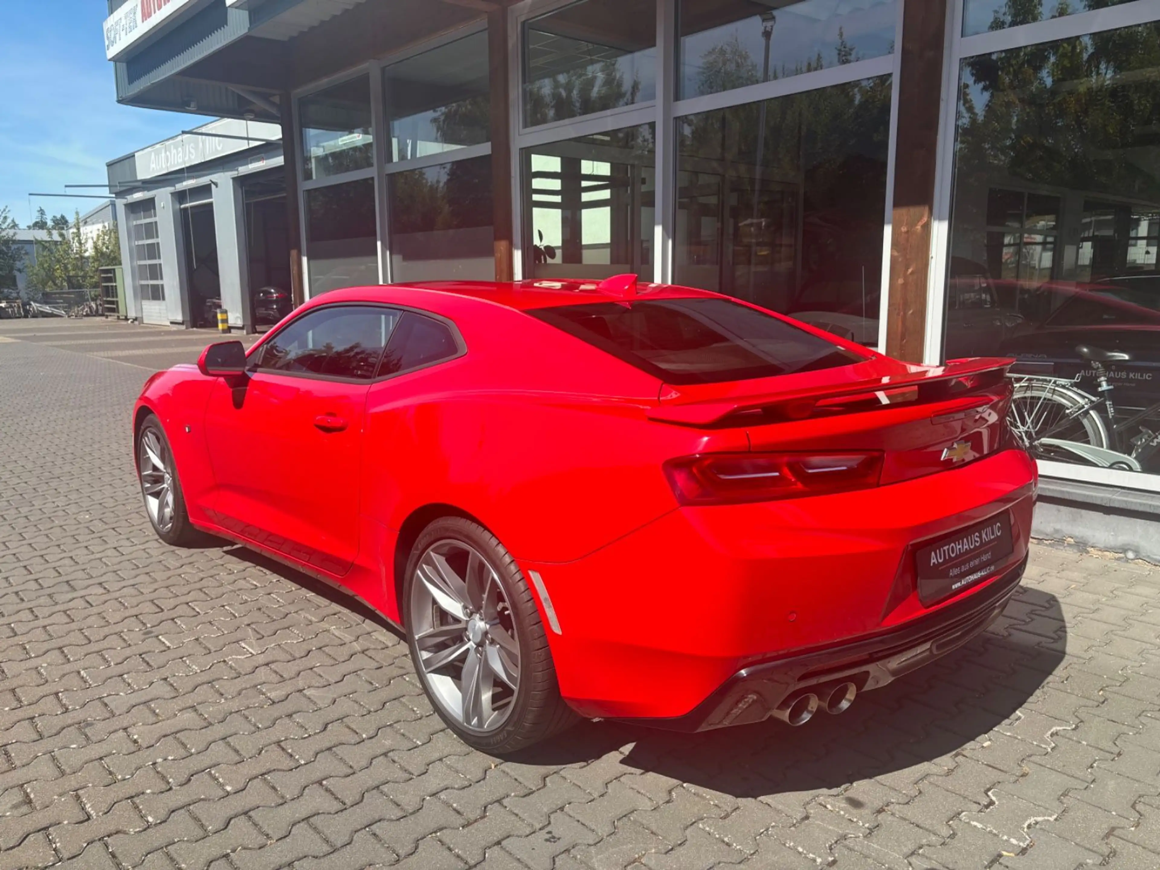 Chevrolet Camaro Coupé V8 deutsch Unfallfrei 1.Hand — photo 4