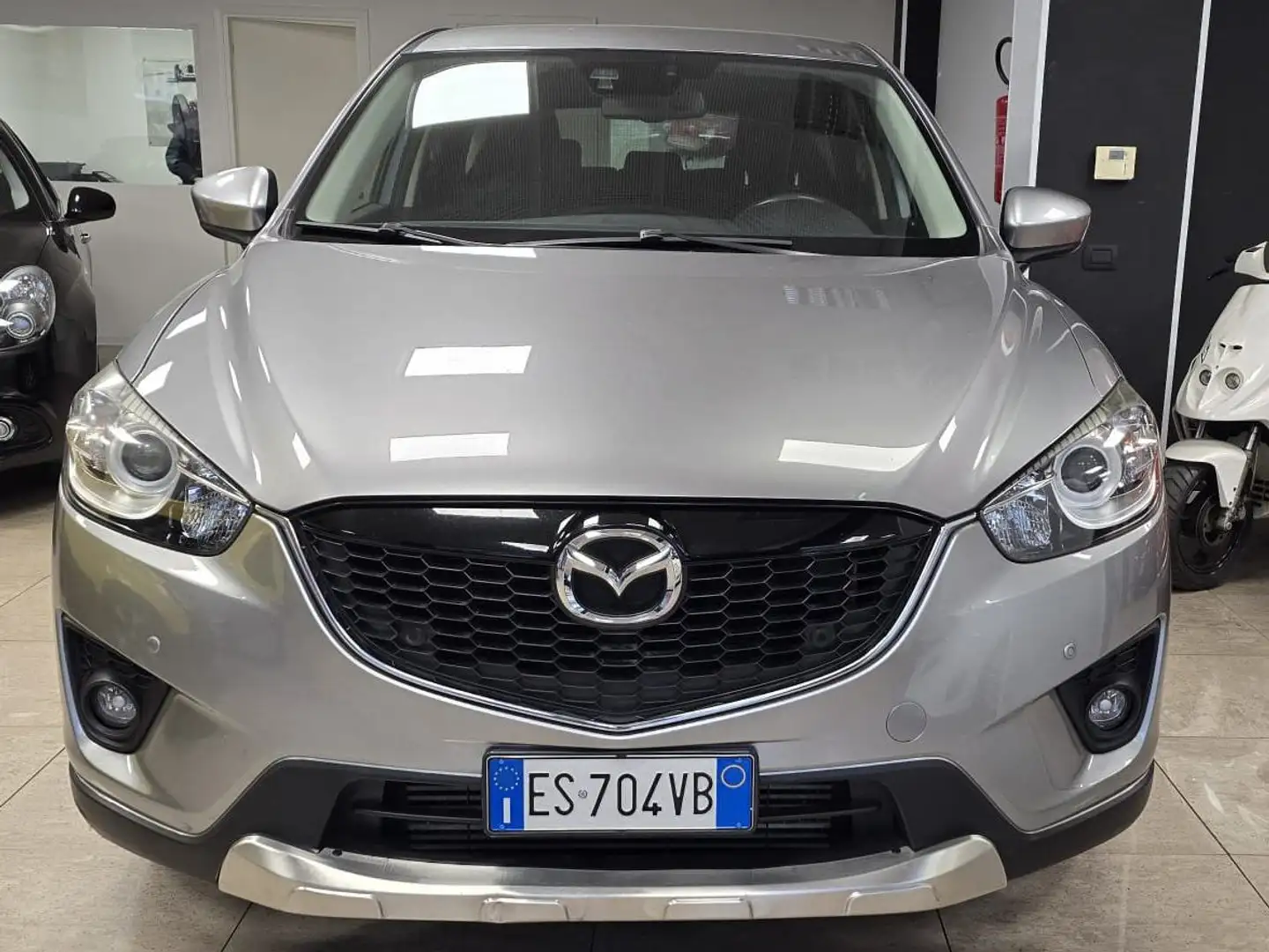 Mazda CX-5 2.2 Exceed 4wd 150cv-EURO 6B condizioni eccellenti Gris - 2