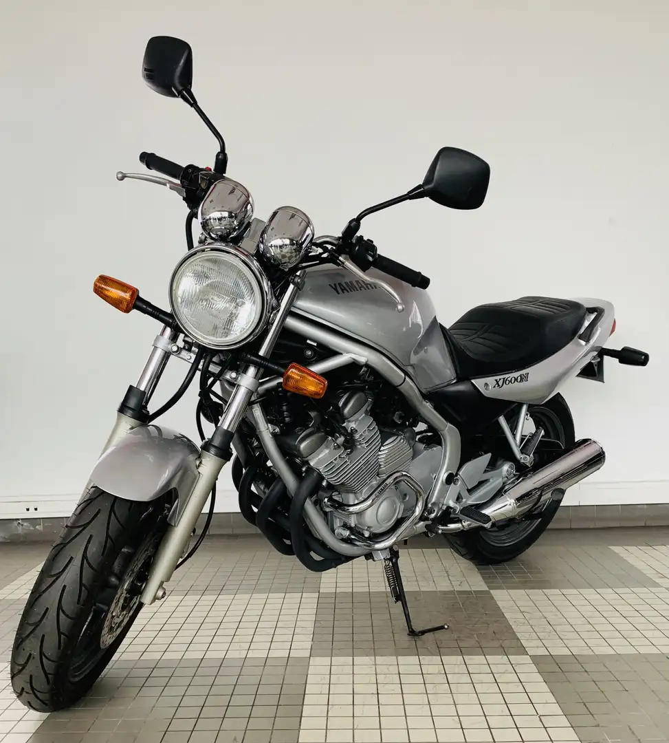 Yamaha XJ 6 Grey - 2