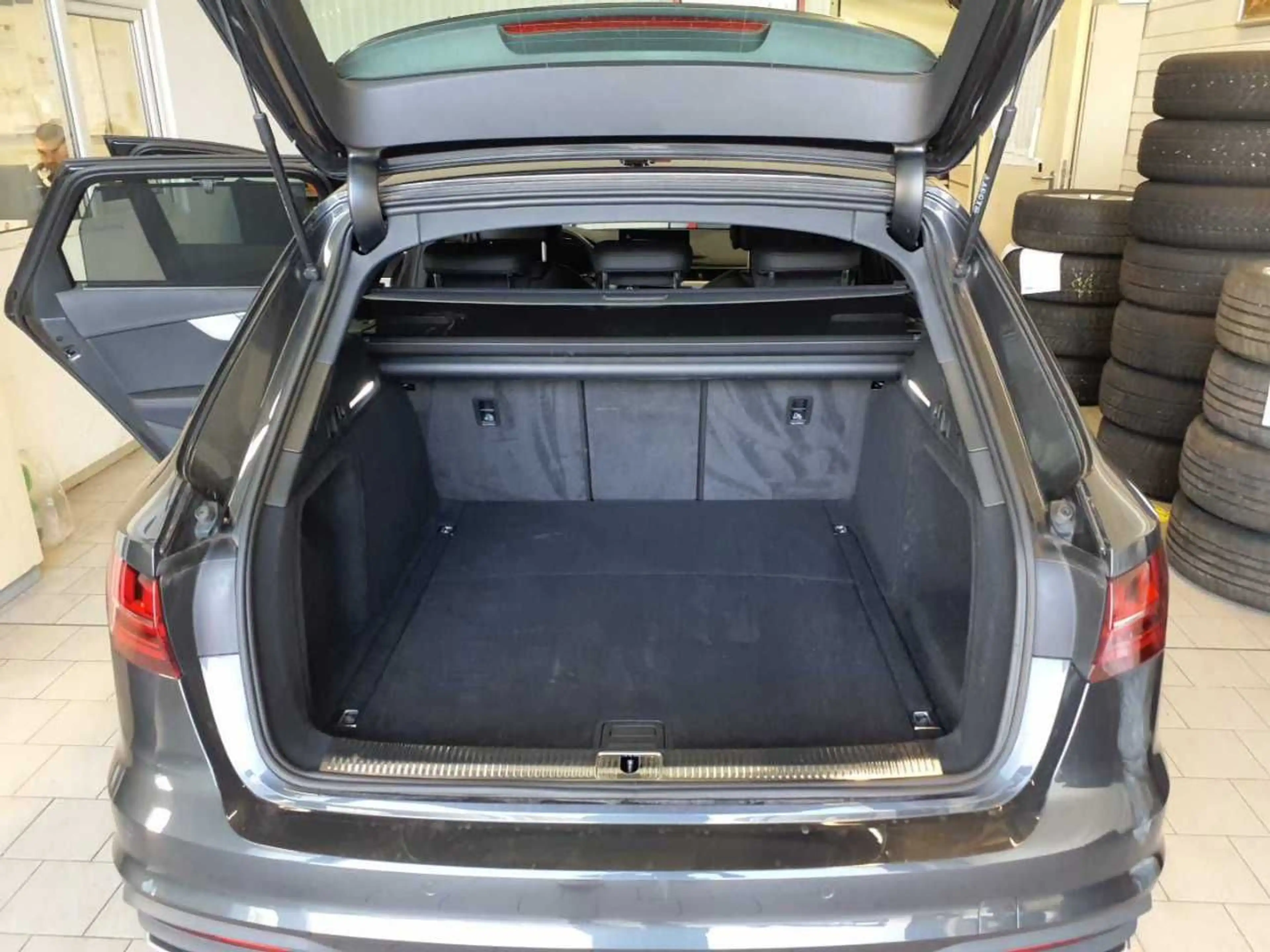 Audi A4 Avant 40 204PS S-TRONIC ACC.NAVI+VC.PDC.LED.SHZ — photo 7