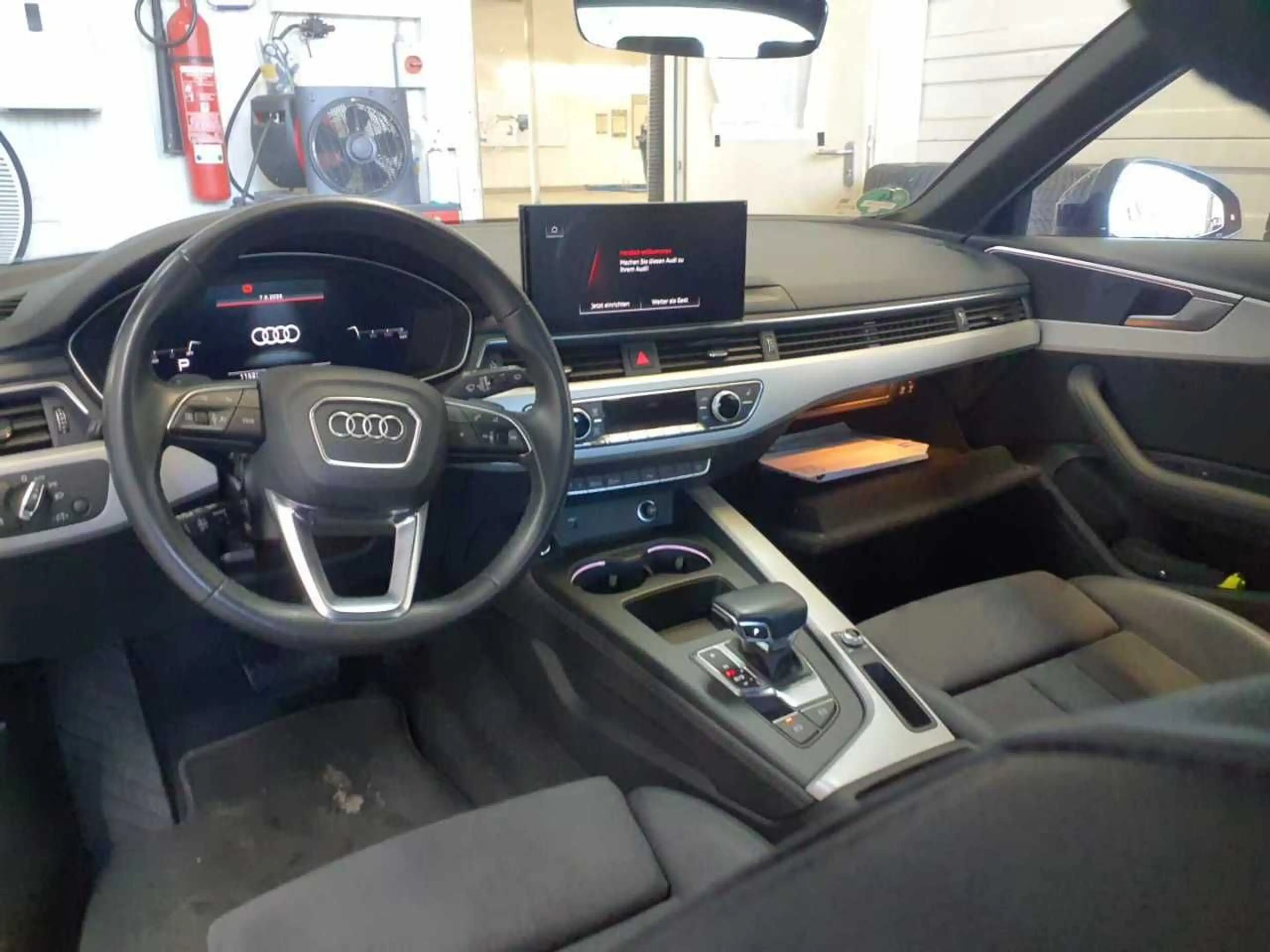 Audi A4 Avant 40 204PS S-TRONIC ACC.NAVI+VC.PDC.LED.SHZ — photo 4