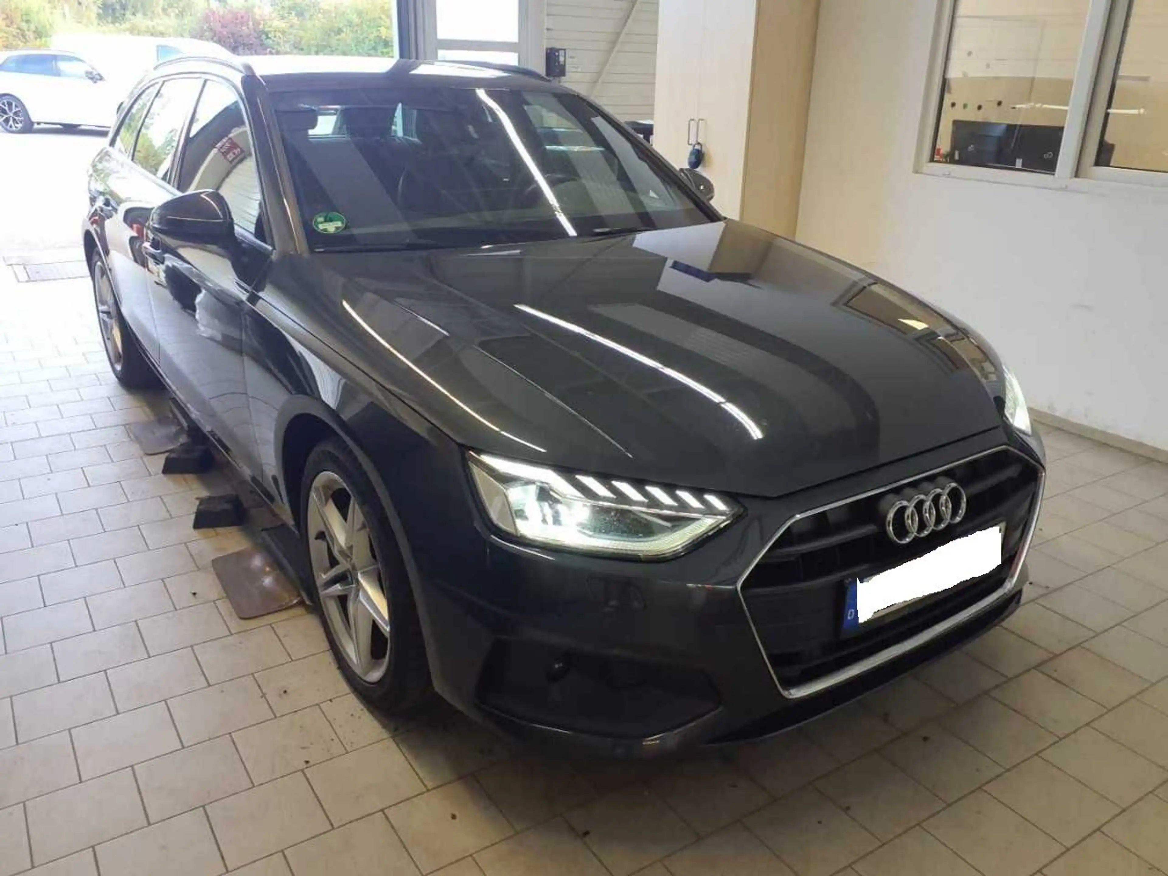 Audi A4 Avant 40 204PS S-TRONIC ACC.NAVI+VC.PDC.LED.SHZ — photo 2
