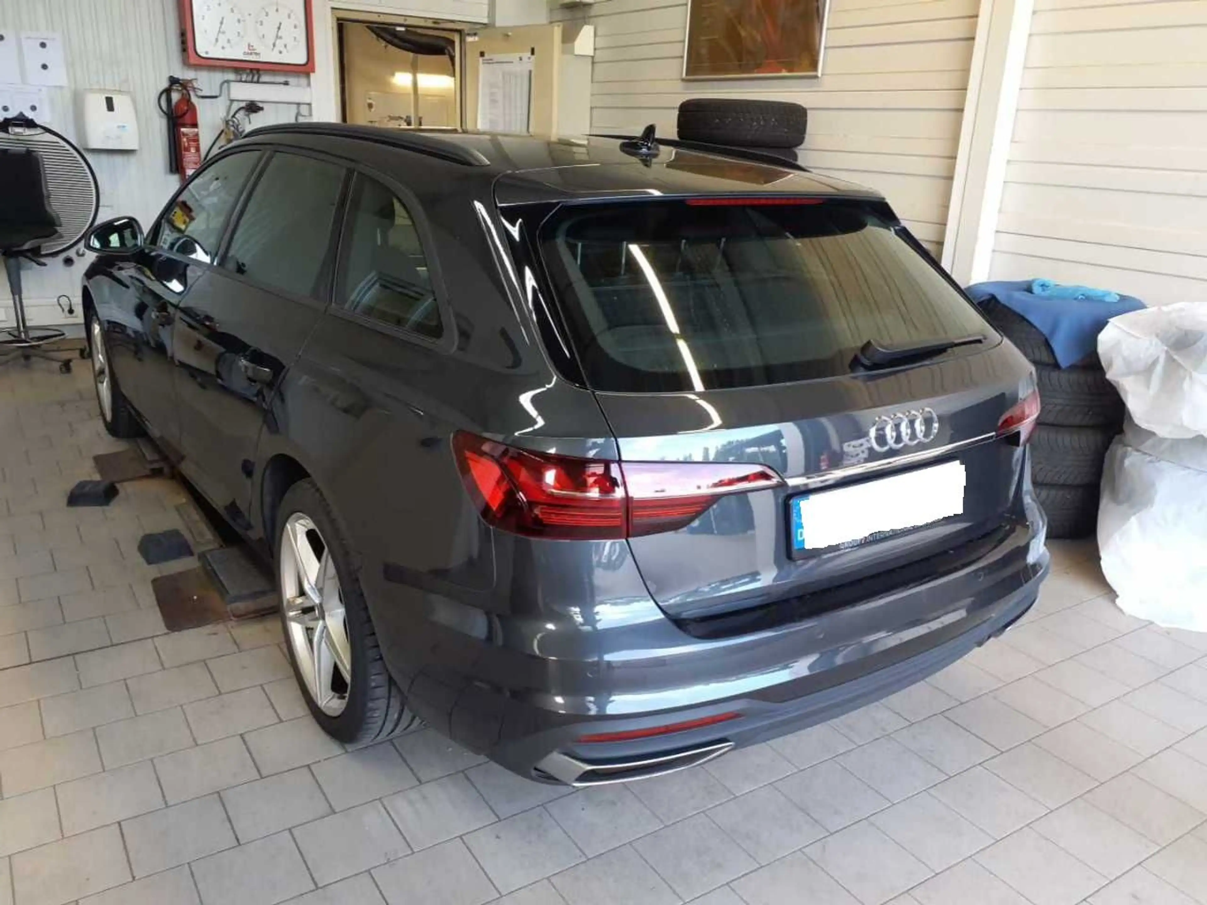 Audi A4 Avant 40 204PS S-TRONIC ACC.NAVI+VC.PDC.LED.SHZ — photo 3