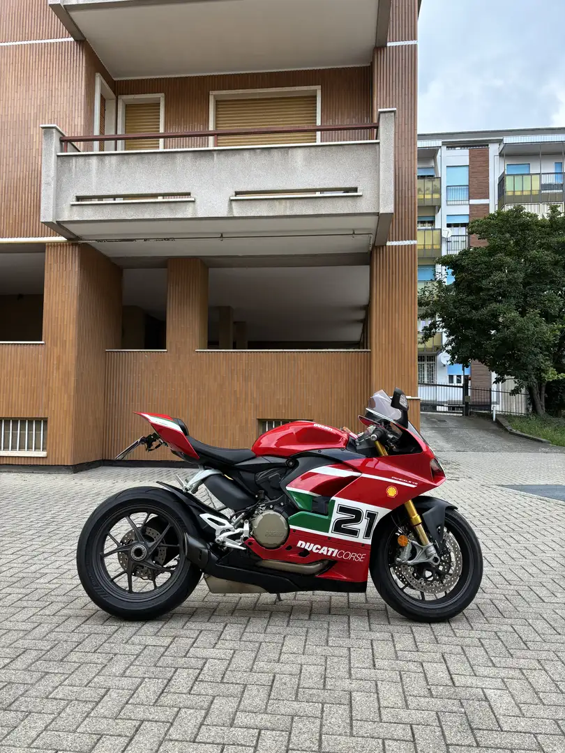 Ducati Panigale V2 Bayliss Anniversary - 1
