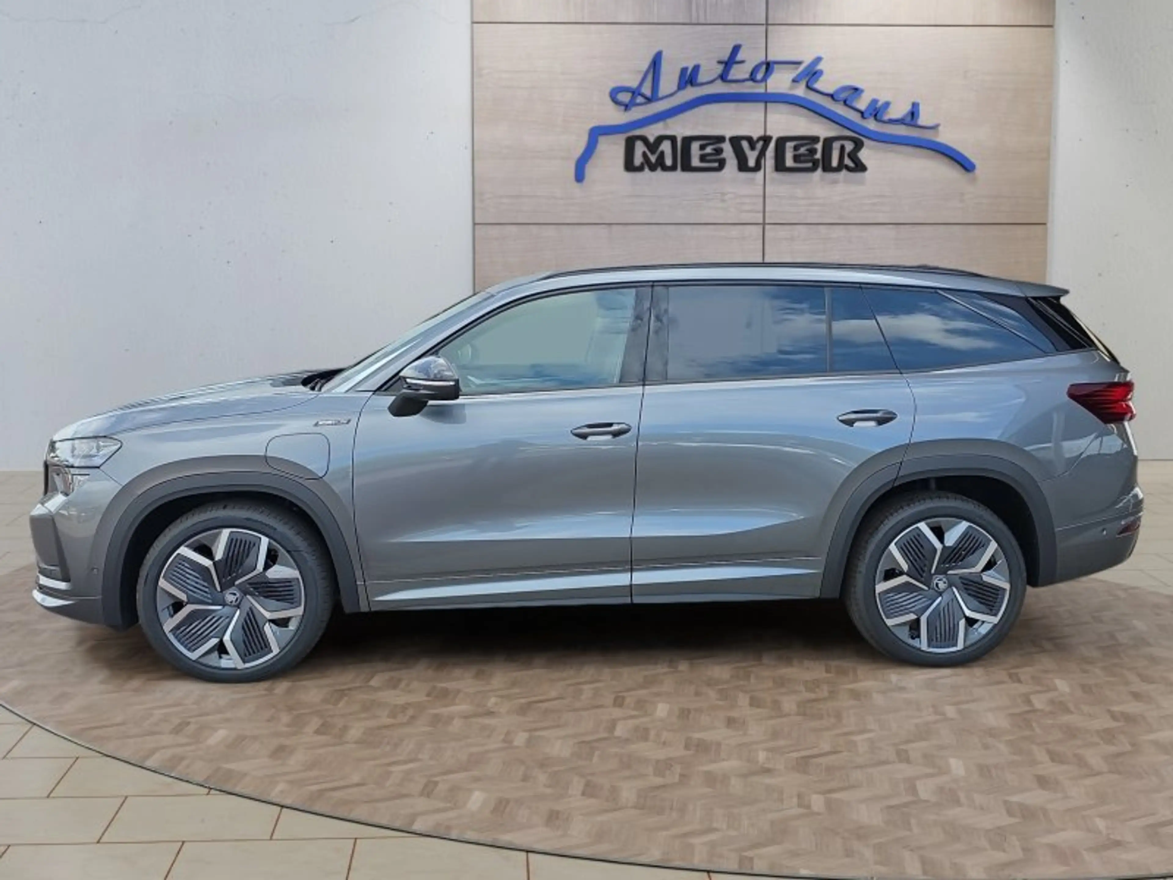 Skoda Kodiaq Sportline 1,5 TSI iV aAHK/Pano/Matrix/Navi — photo 2