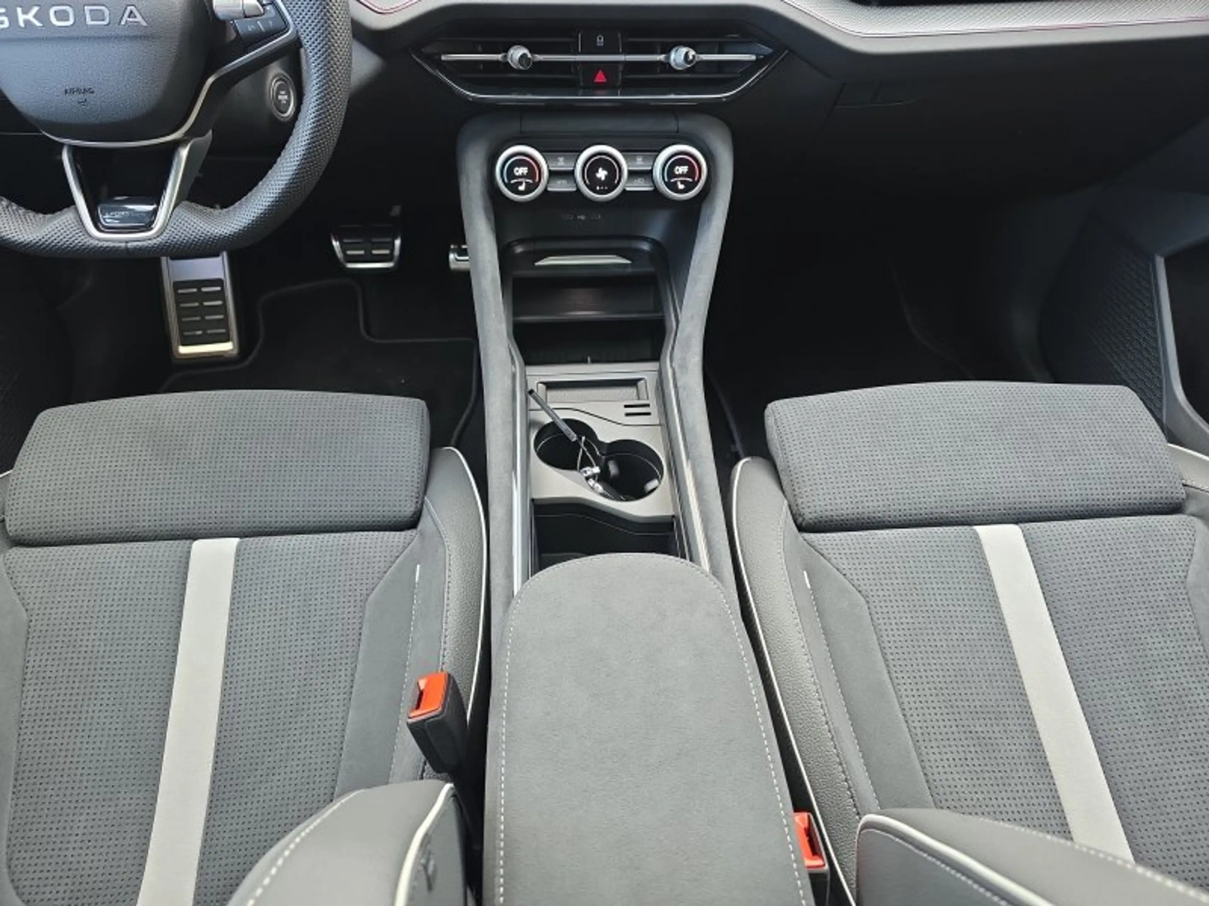 Skoda Kodiaq Sportline 1,5 TSI iV aAHK/Pano/Matrix/Navi — photo 12