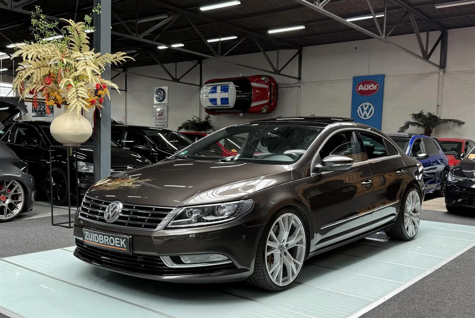 Volkswagen CC 3.6 V6 4Motion Pano Xenon Clima DSG Brun - 1