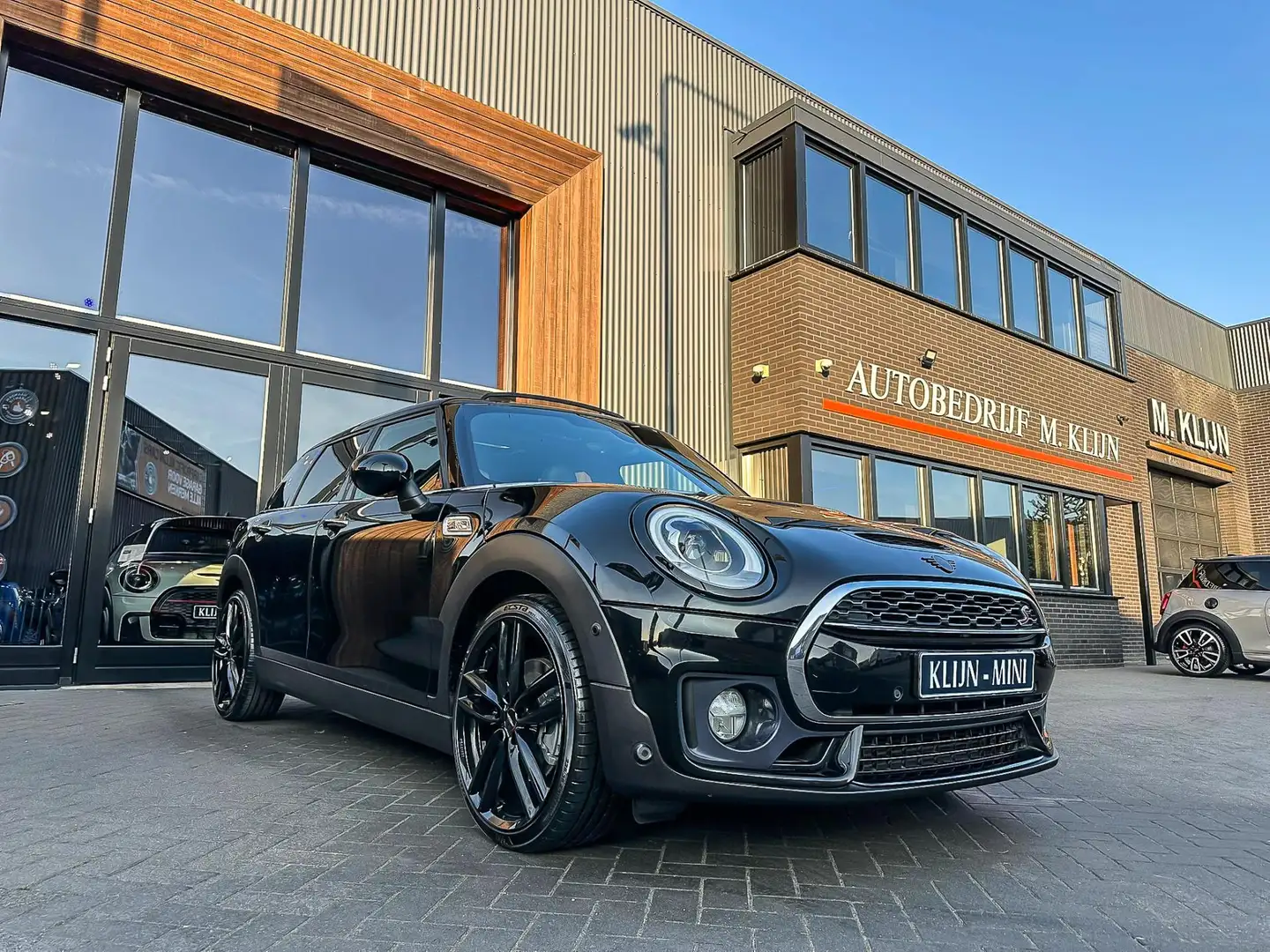 MINI Cooper S Clubman Mini 2.0 John Cooper Works F1 aut 192pk/Leer/Pano/ Schwarz - 1