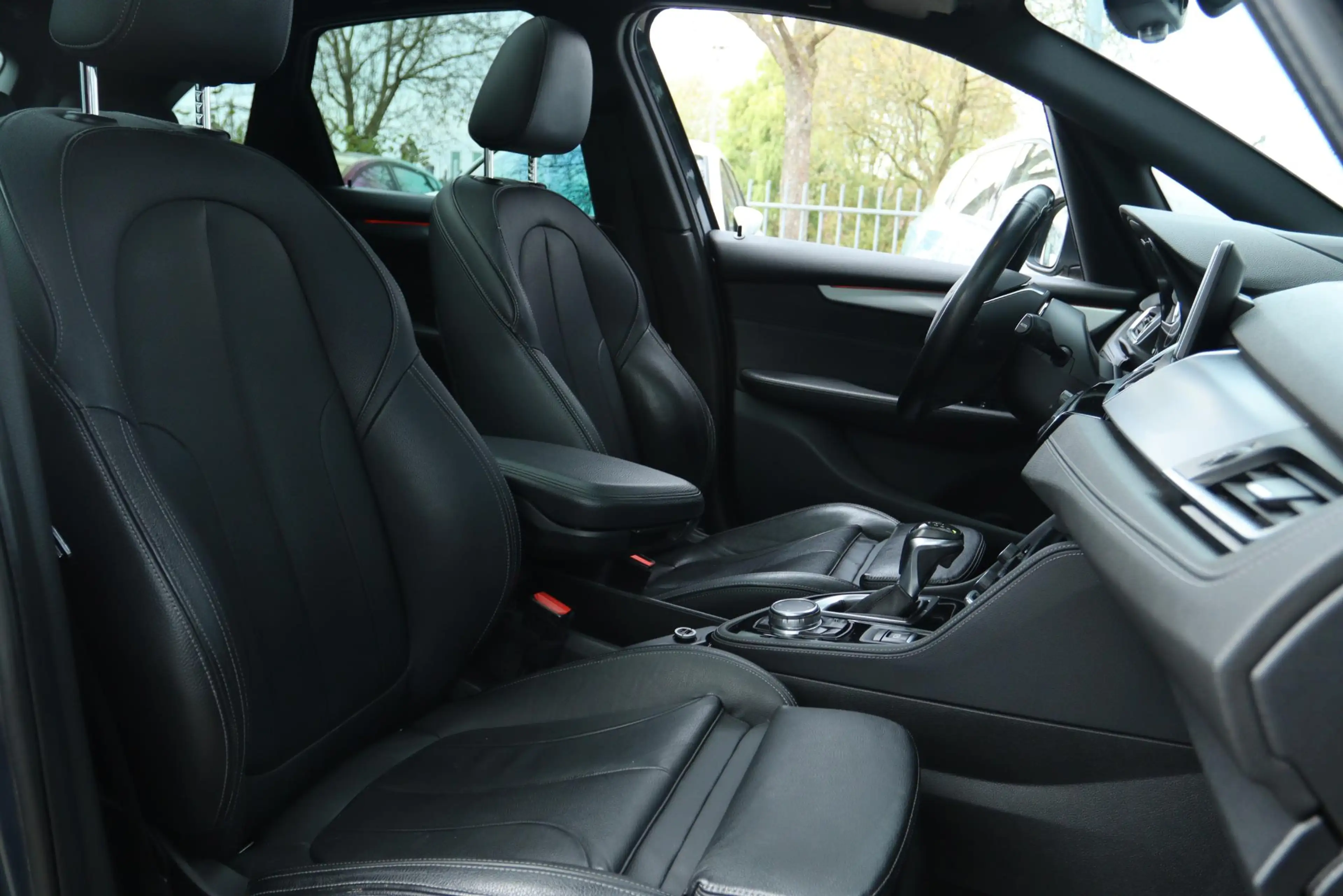 BMW 225 2-SERIE ACTIVE TOURER 225XE CENTENNIAL HIGH EXECUT — photo 4