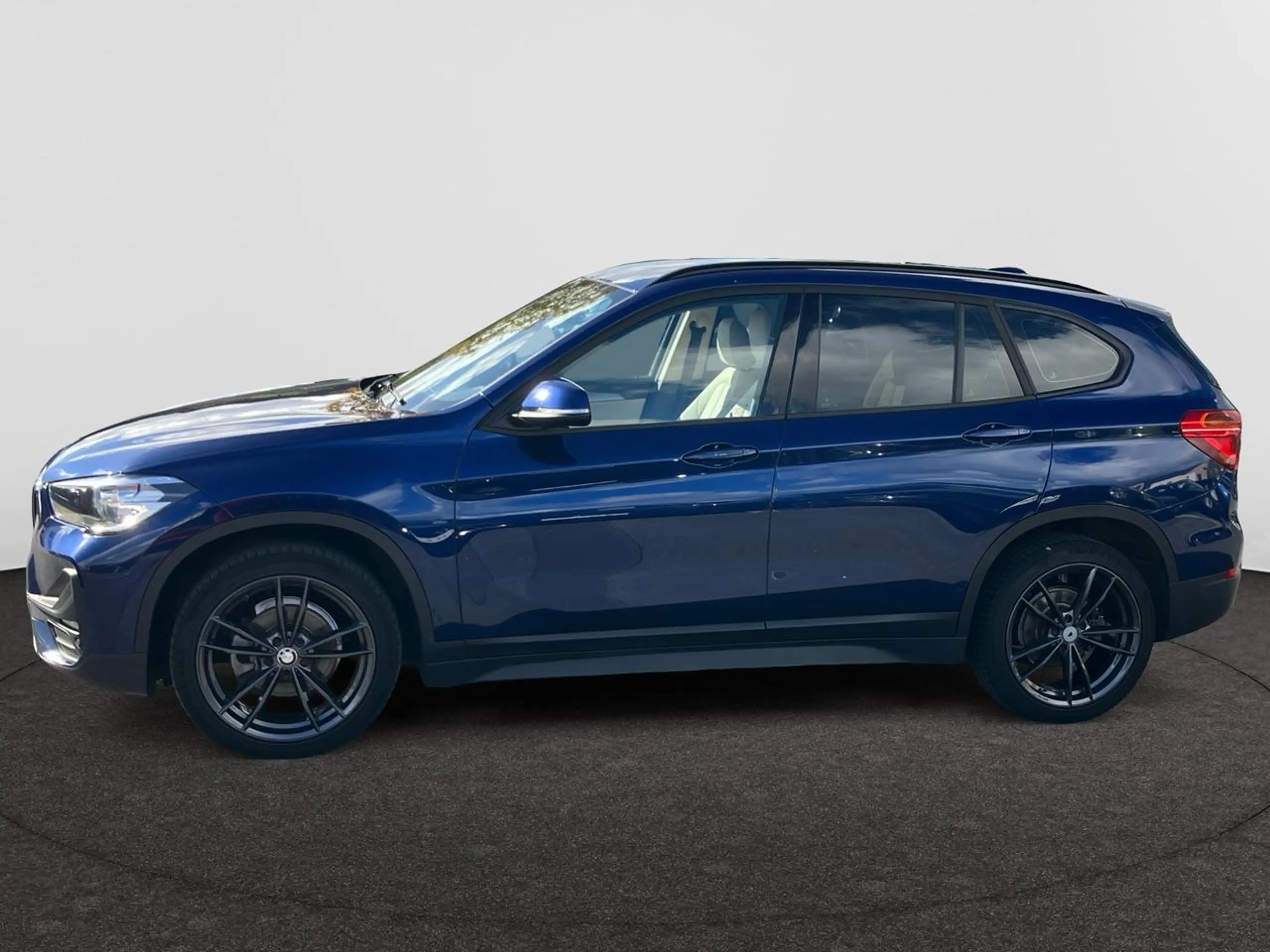 BMW X1 X1 1.5dA sDrive leder / GPS — photo 22