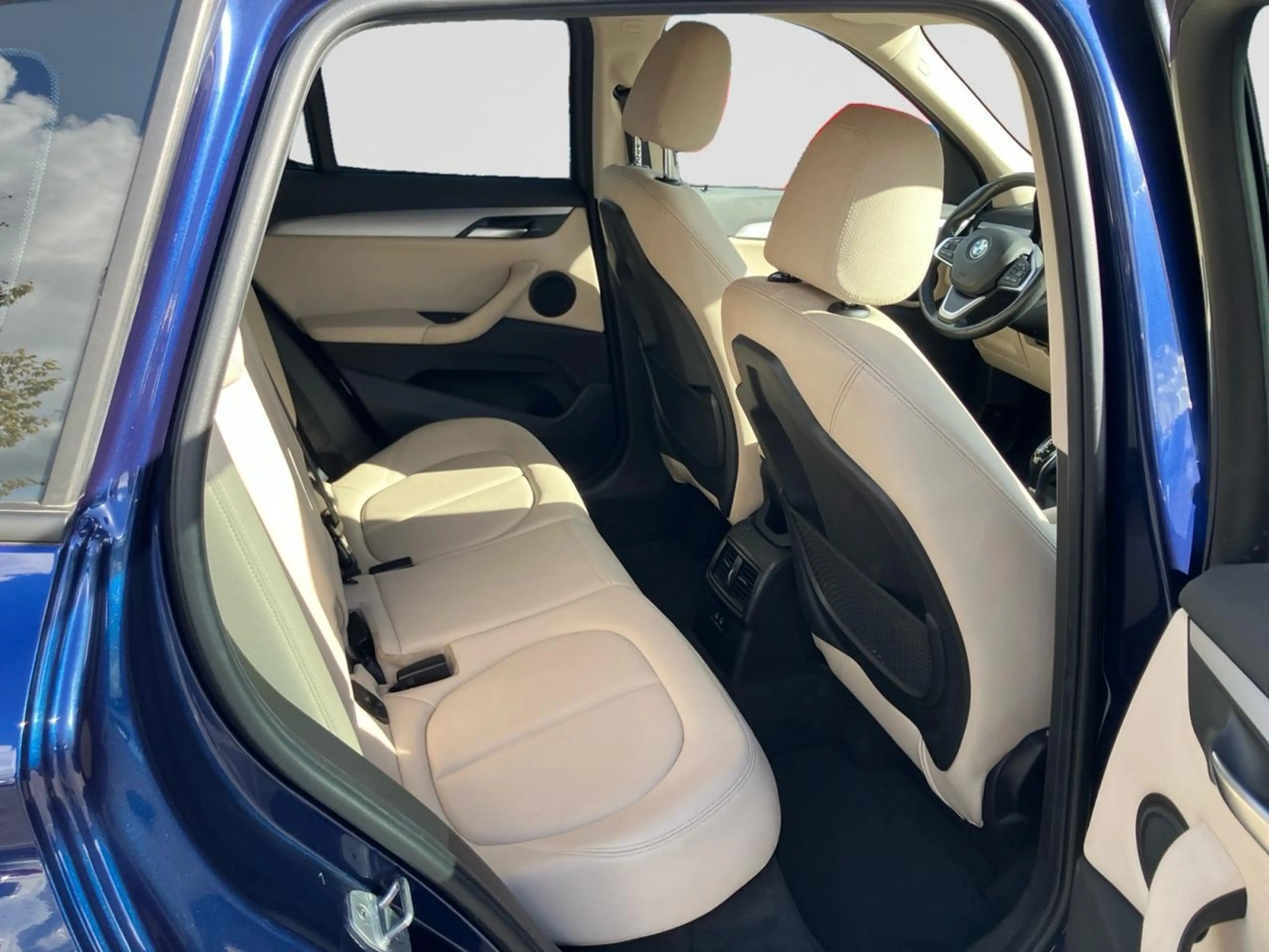 BMW X1 X1 1.5dA sDrive leder / GPS — photo 7