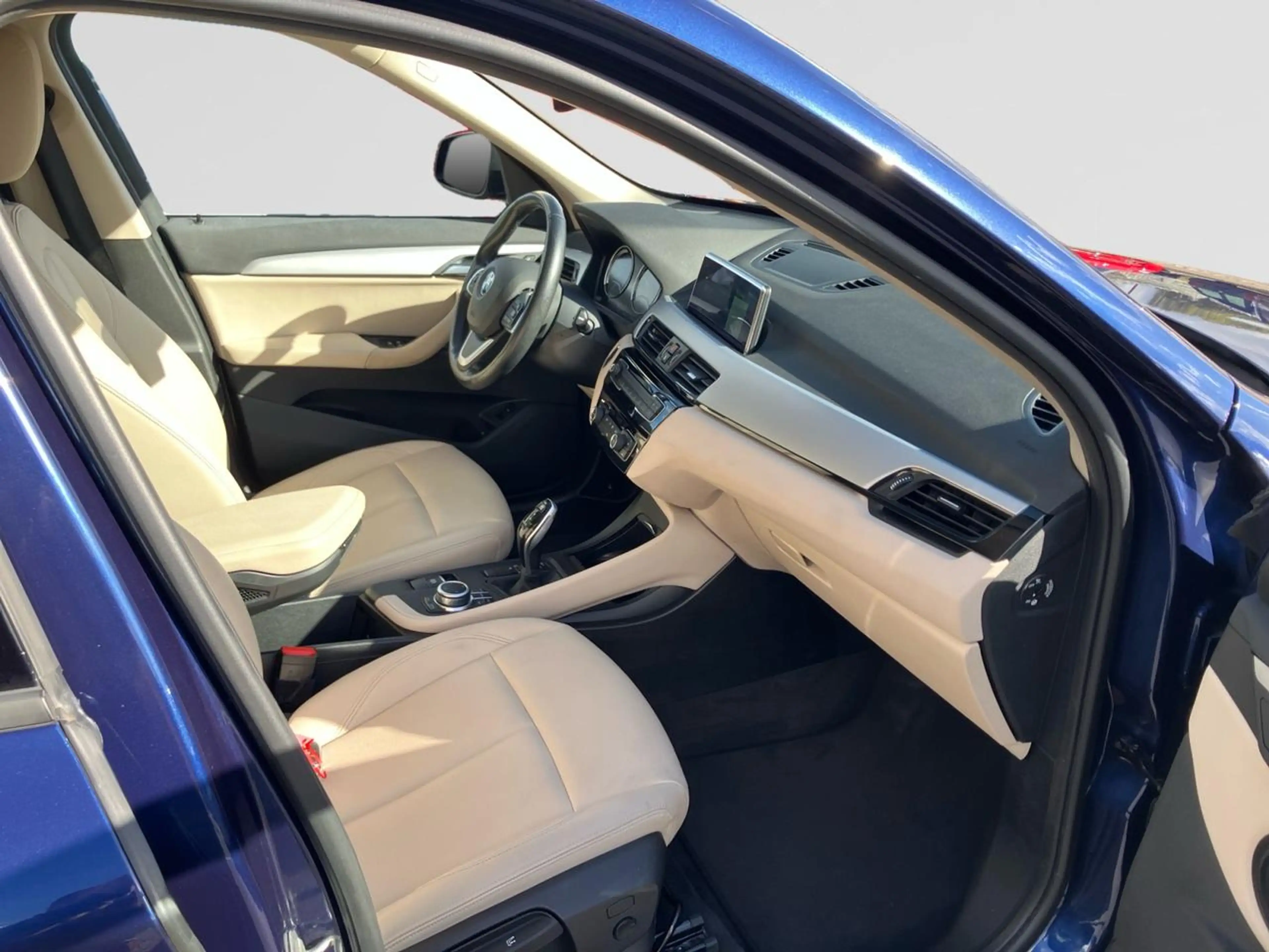 BMW X1 X1 1.5dA sDrive leder / GPS — photo 6