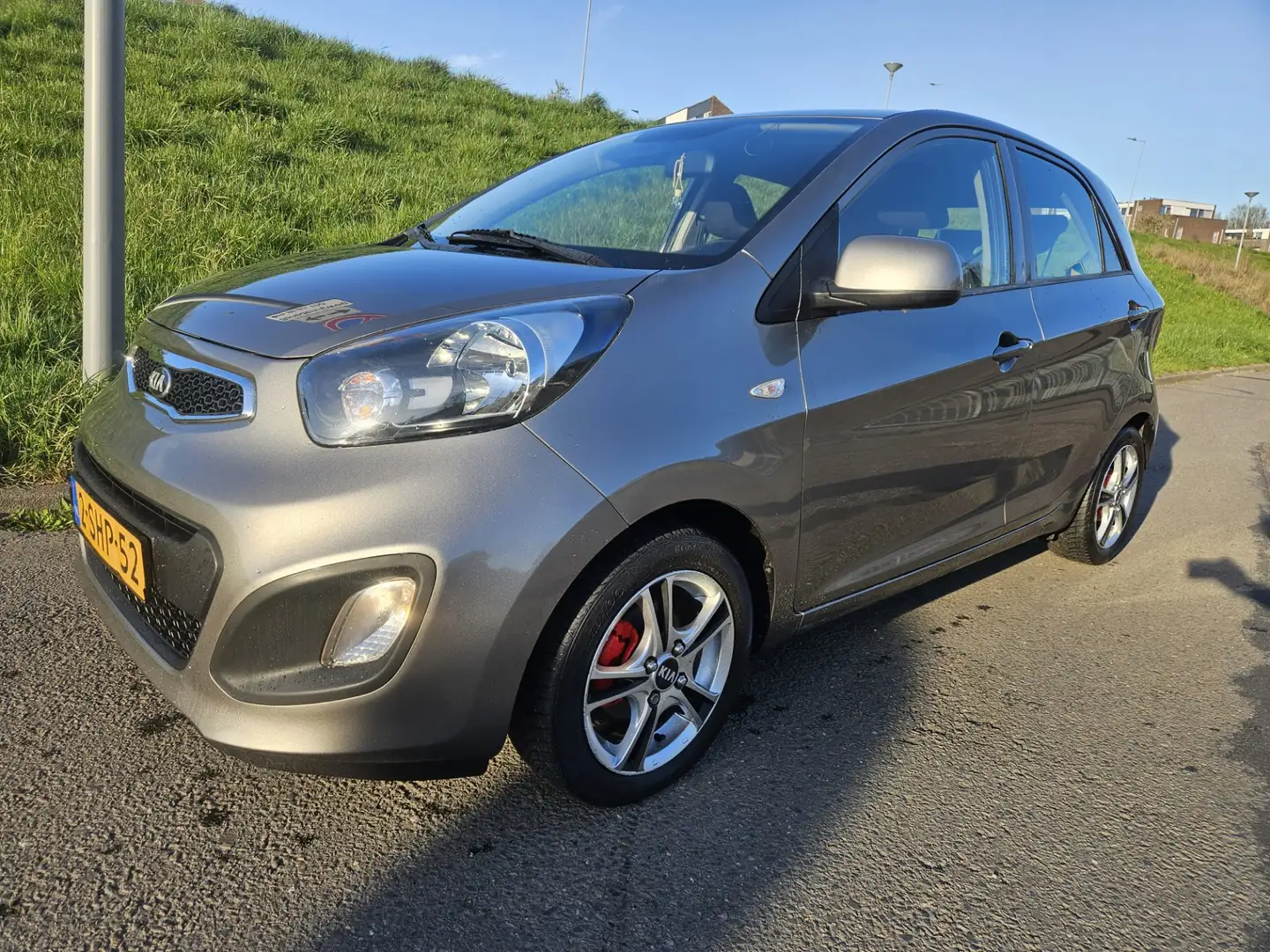 Kia Picanto 1.0 CVVT ISG Comfort Pack Grijs - 2