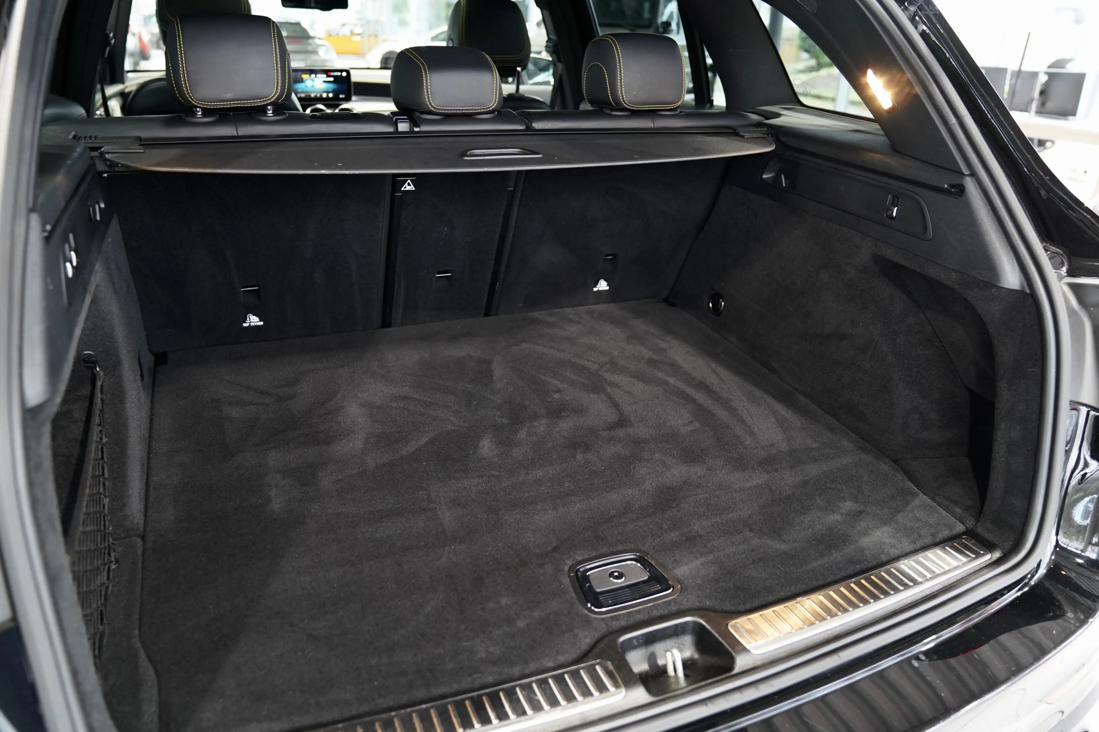 Mercedes-Benz GLC 63 AMG 4M *Distr. *Memory *AHK *Pano *360° — photo 12