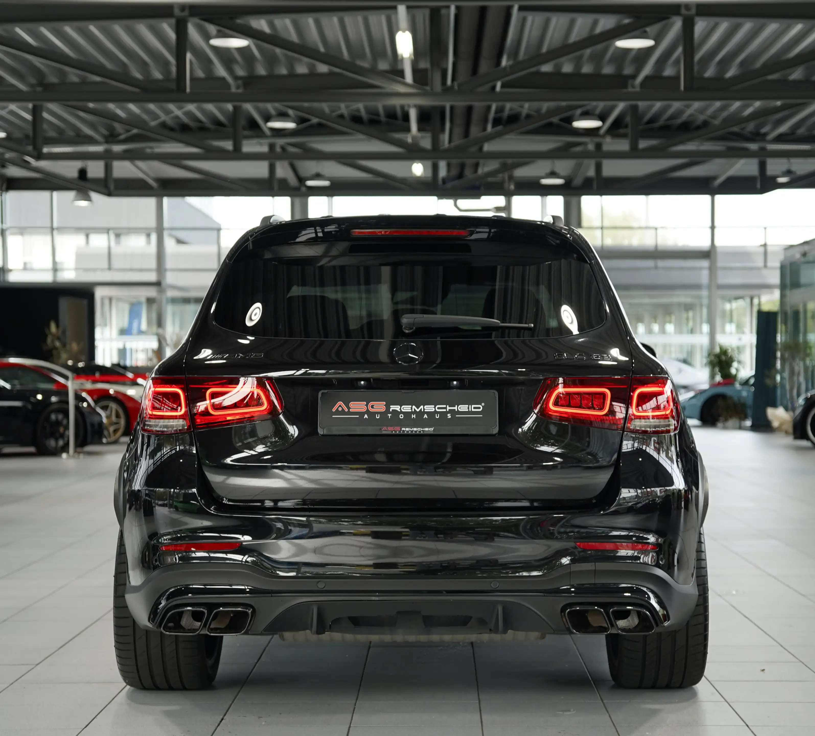 Mercedes-Benz GLC 63 AMG 4M *Distr. *Memory *AHK *Pano *360° — photo 7