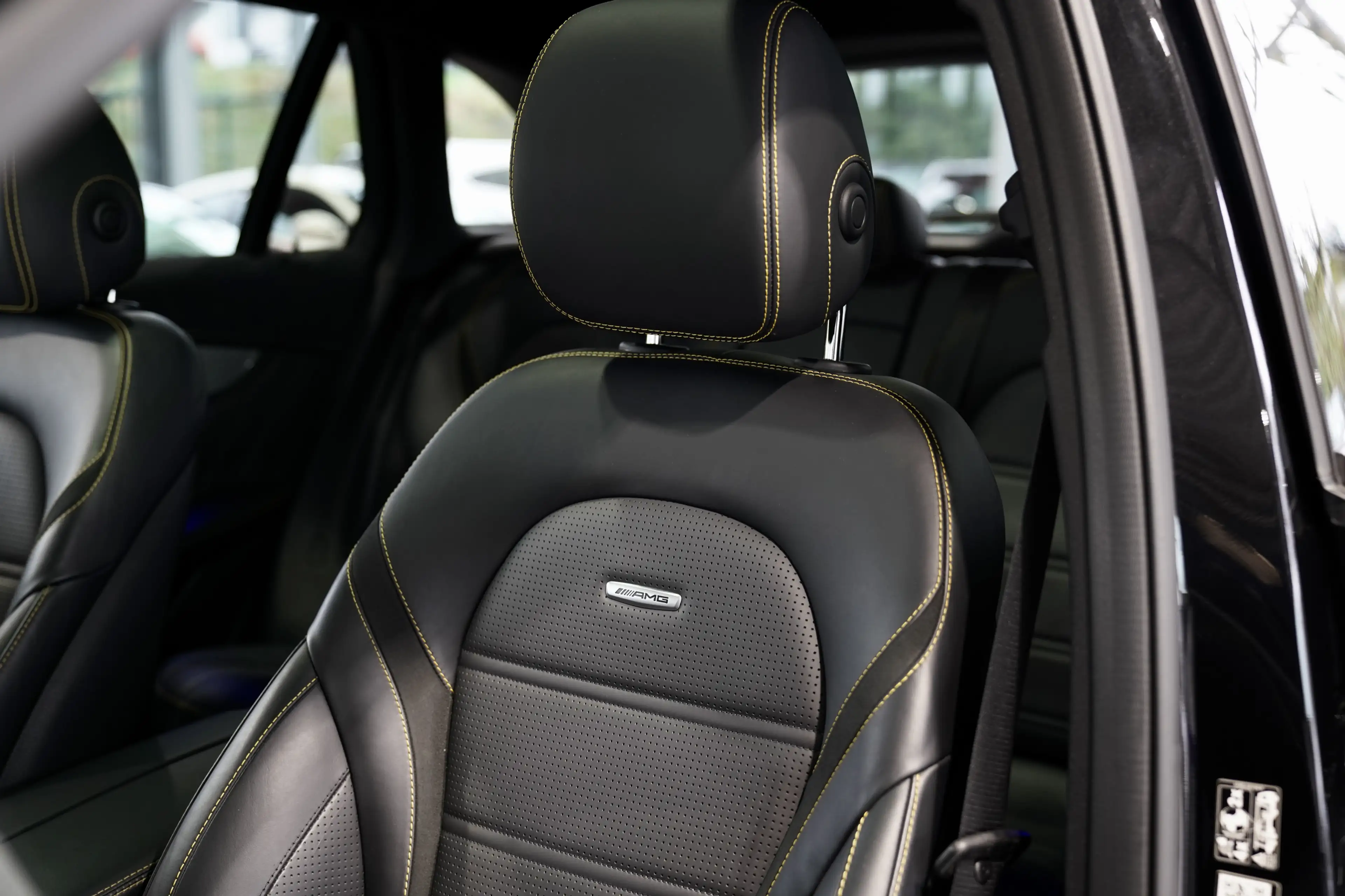 Mercedes-Benz GLC 63 AMG 4M *Distr. *Memory *AHK *Pano *360° — photo 14
