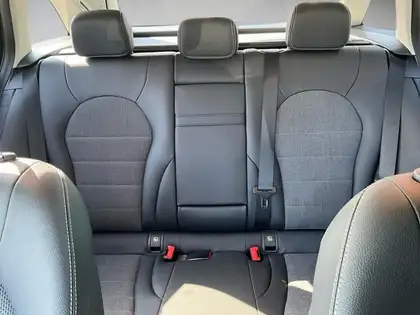 Annonce voiture d'occasion Mercedes-Benz C 200 - CARADIZE