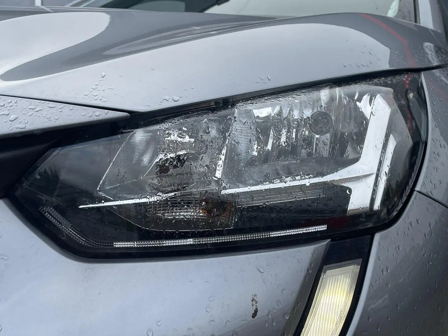 Peugeot 208 1.2 PureTech Allure - Navigatie - Climate Control Gris - 2