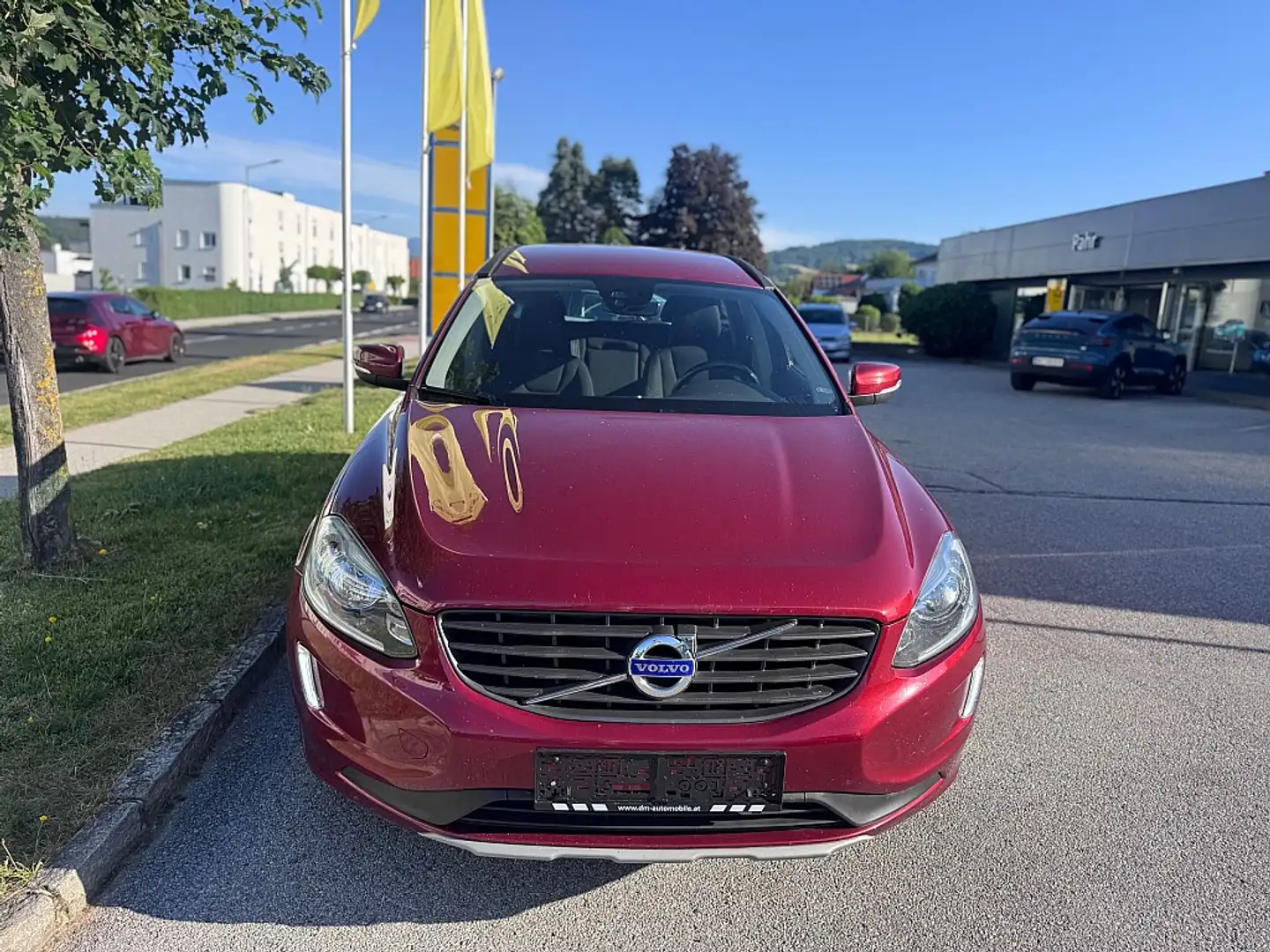 Volvo XC60 T5 Kinetic Geartronic ** 1. Besitz nur 91.000 K... Rouge - 2