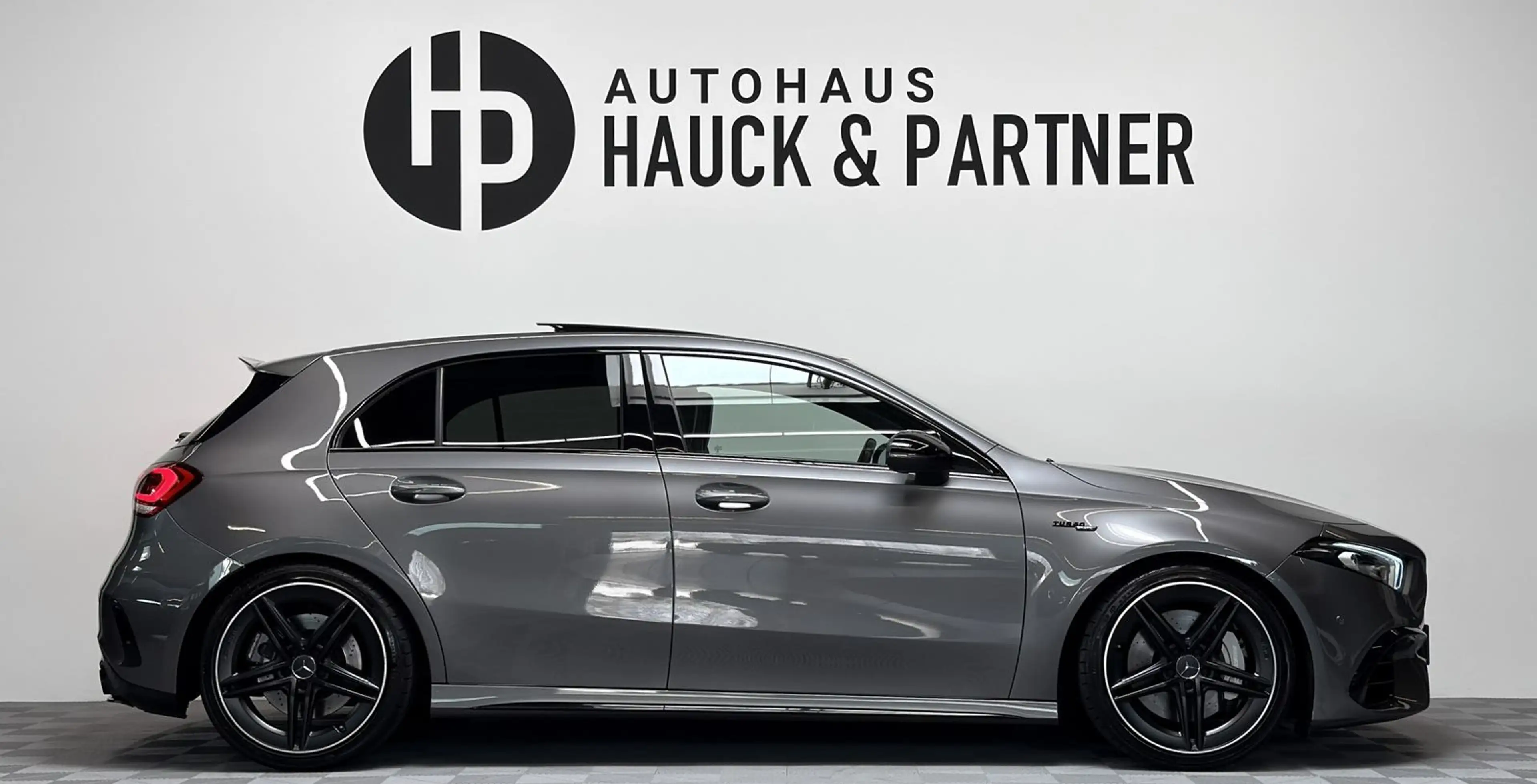 Mercedes-Benz A 45 AMG 4M *Pano*Schale*Perf. Lenkrad*Distr. + — photo 6