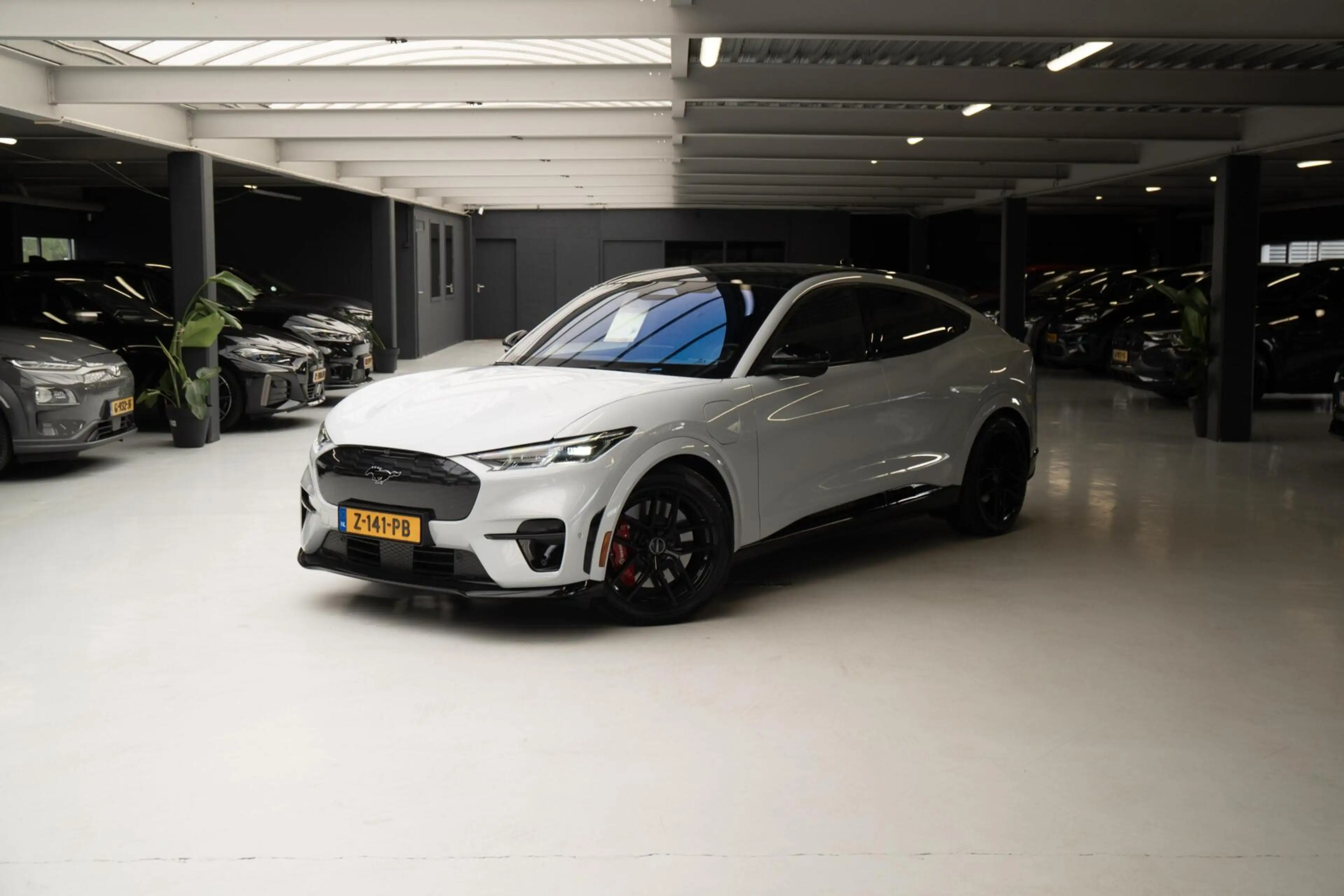 Ford Mustang Mach-E GT Extended AWD 98 kWh | SOH 98% | Leder