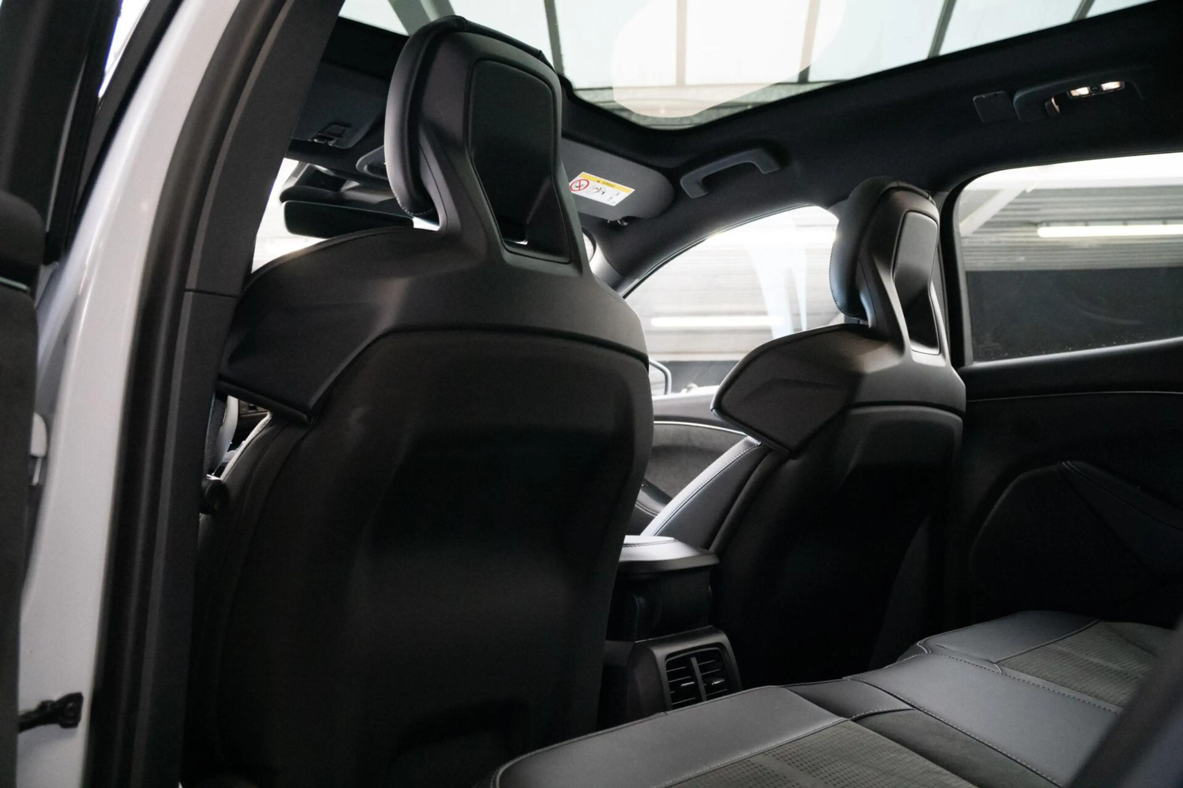 Ford Mustang Mach-E GT Extended AWD 98 kWh | SOH 98% | Leder — photo 6