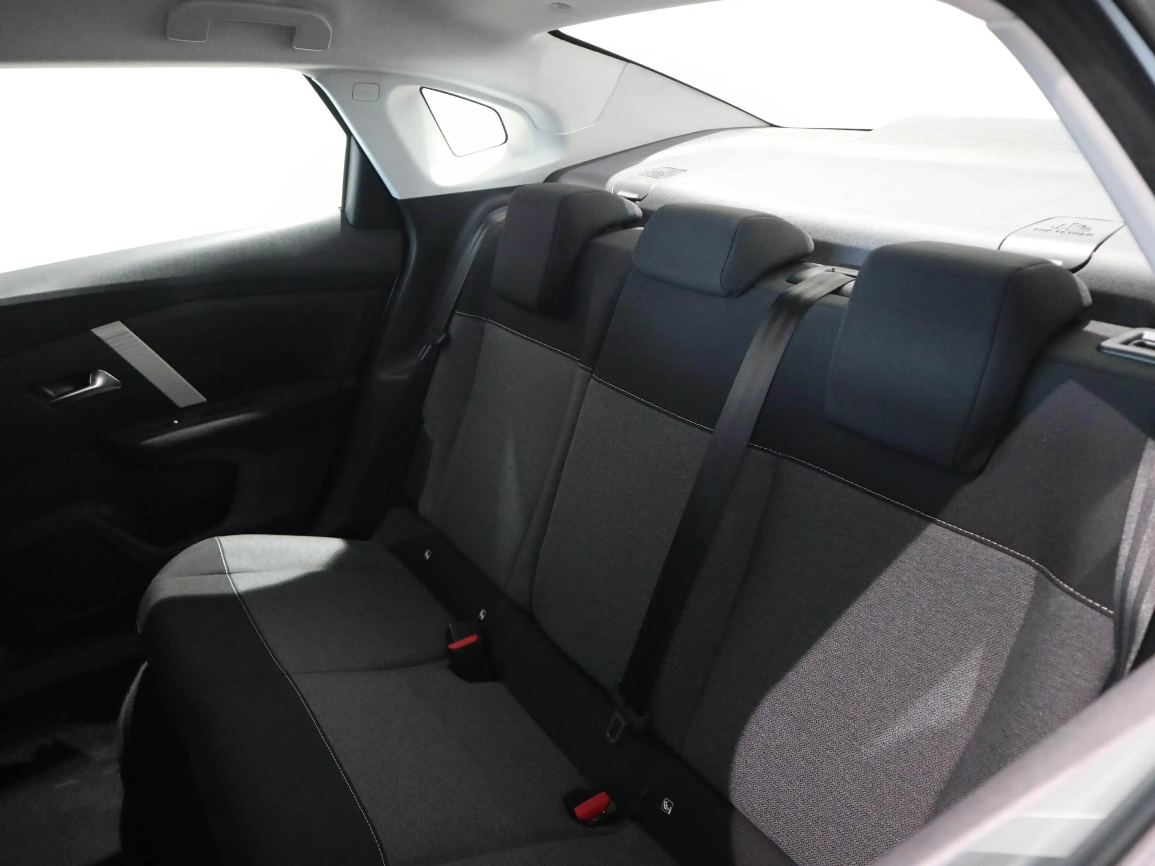 Citroen C4 X 1.2 You — photo 6