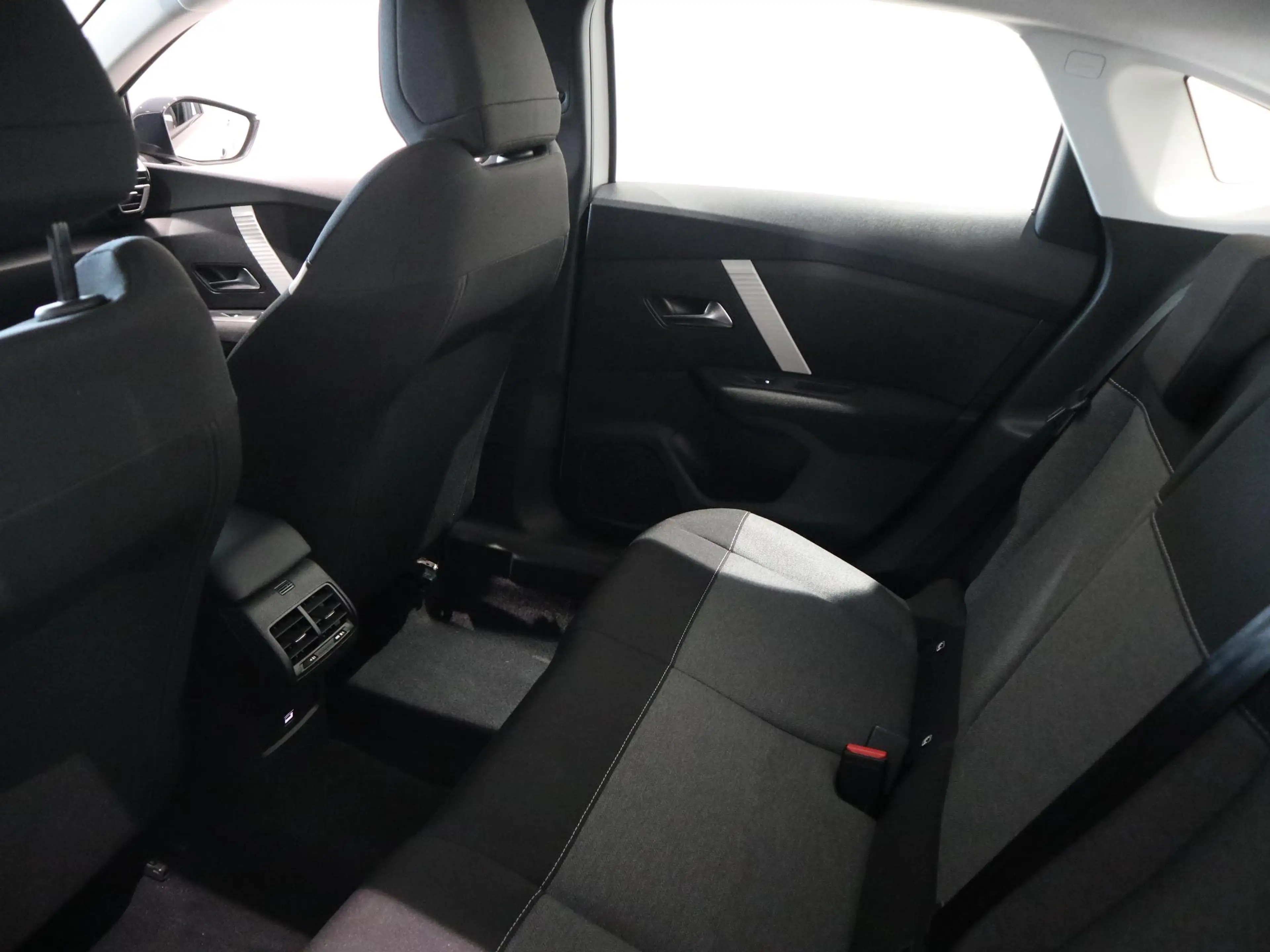 Citroen C4 X 1.2 You — photo 7