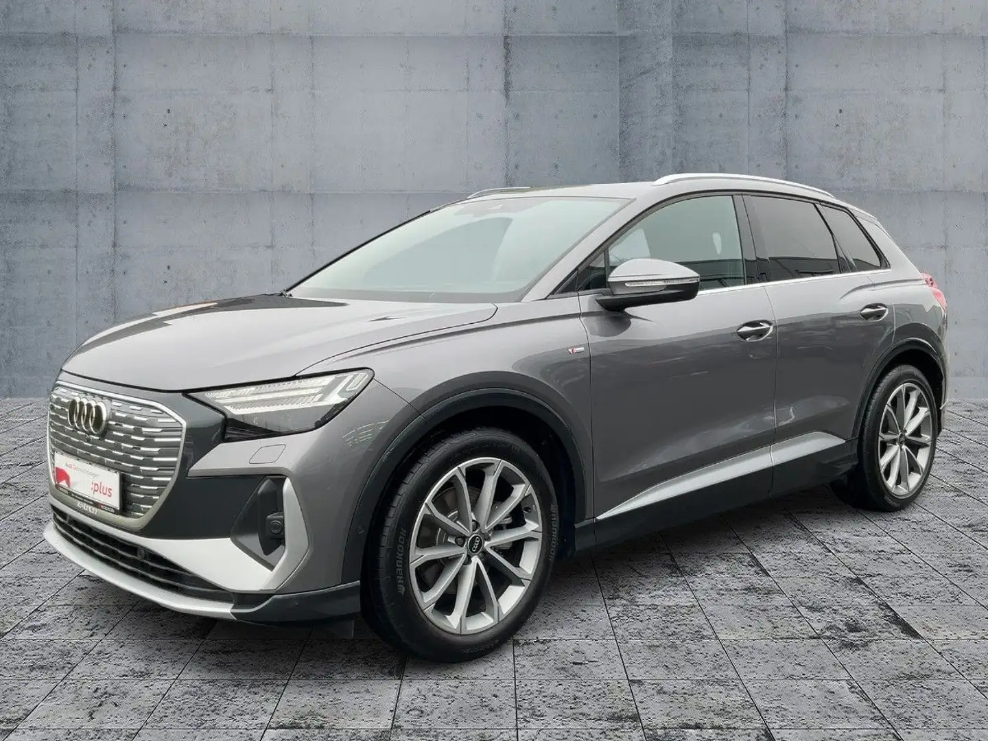 Audi Q4 e-tron 35 S-LINE MATRIX+NAVI+HuD+PDC+AHK+20" Grau - 2