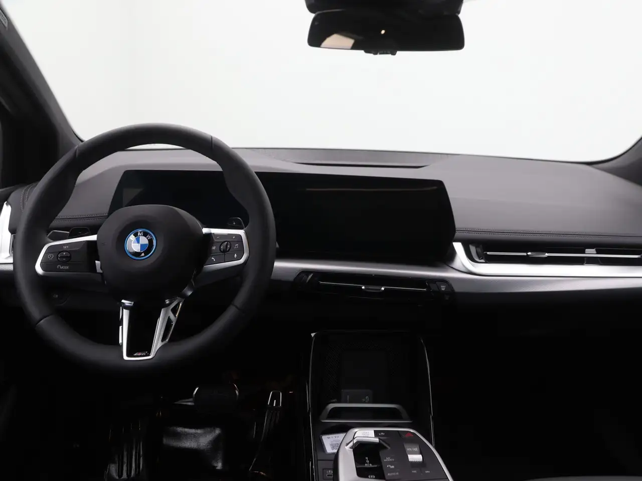 BMW 2 Series 2026 — фото 13