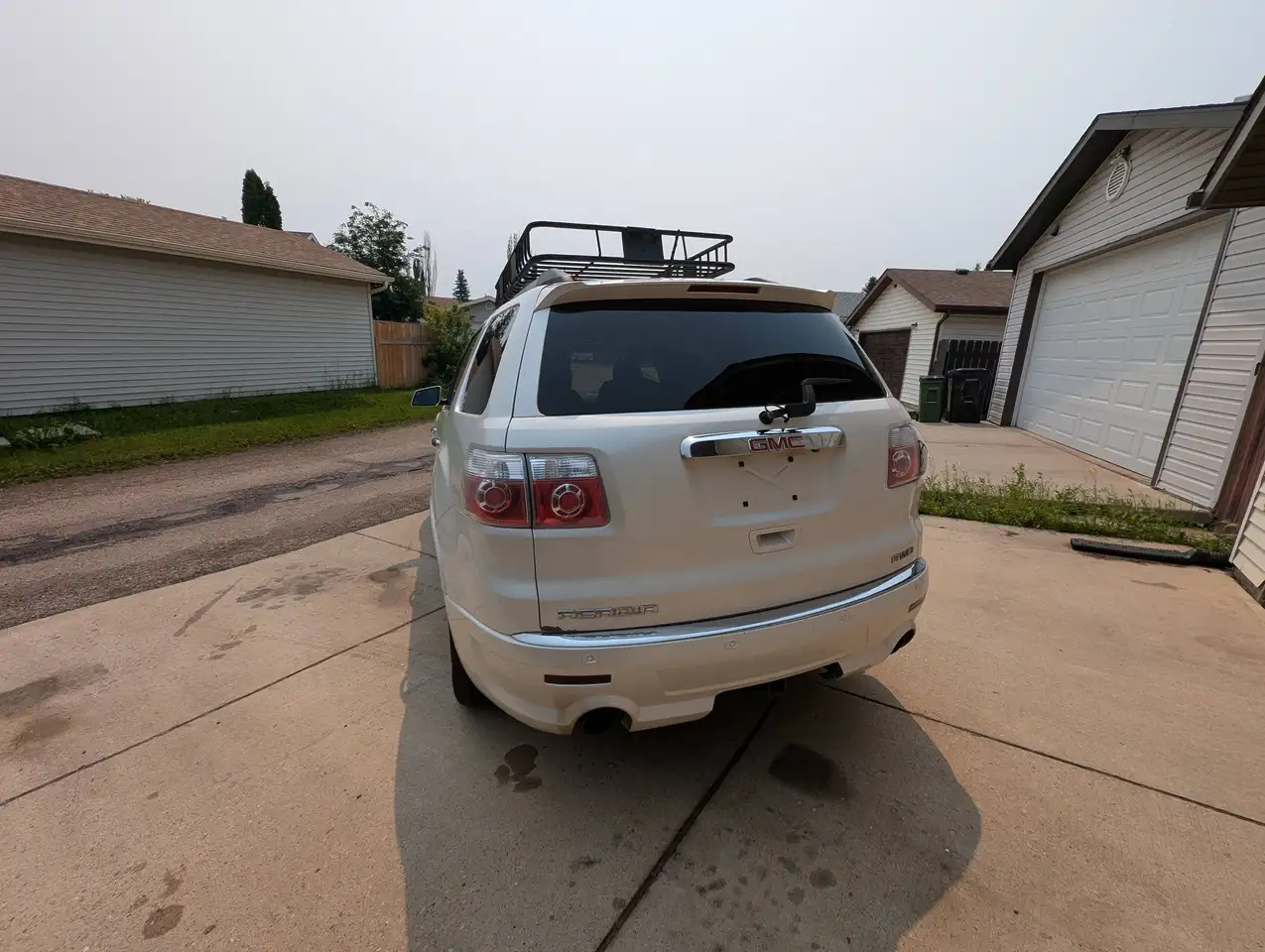 GMC Acadia снимка GMC Acadia