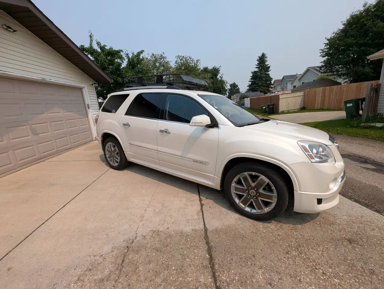 GMC Acadia снимка GMC Acadia