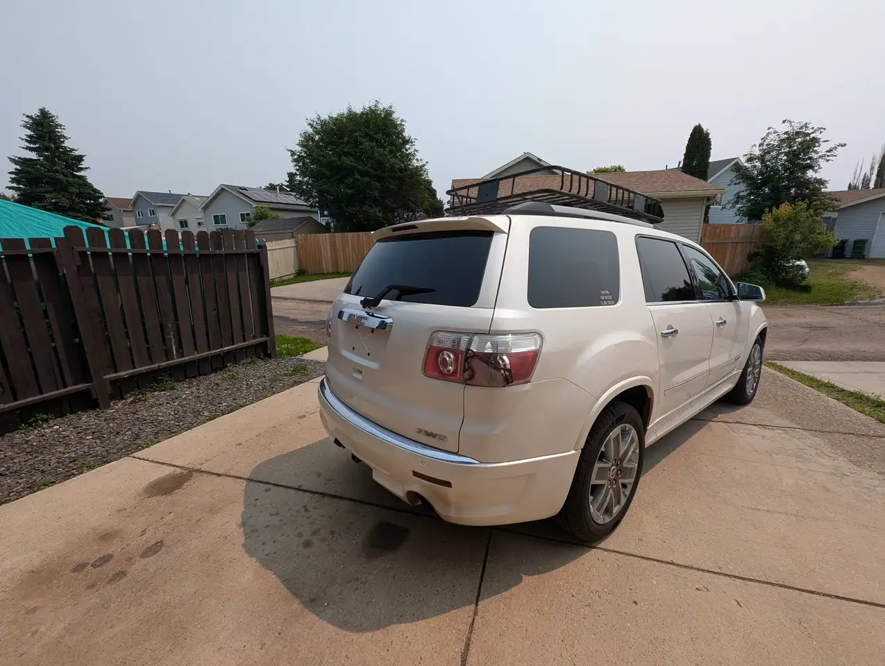 GMC Acadia снимка GMC Acadia