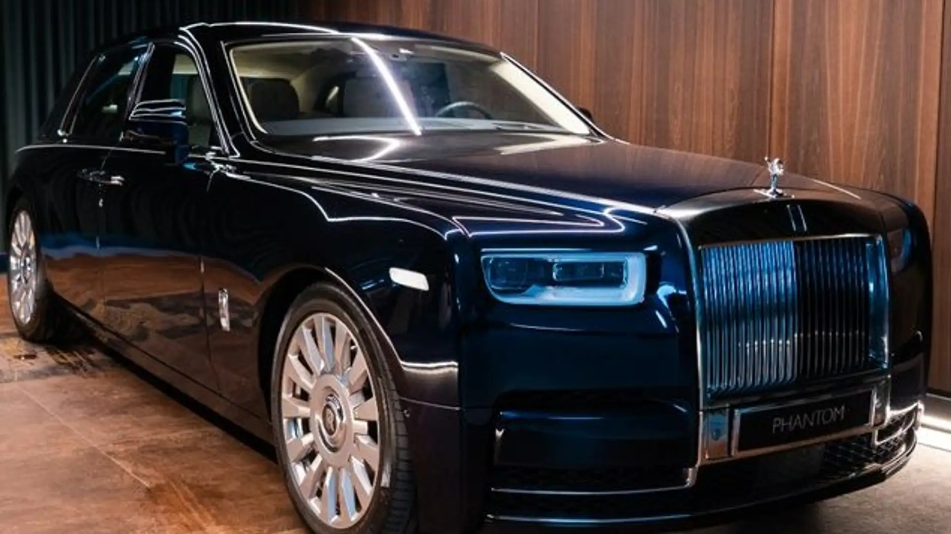 Rolls-Royce Phantom 6.7 V12 Modrá - 2