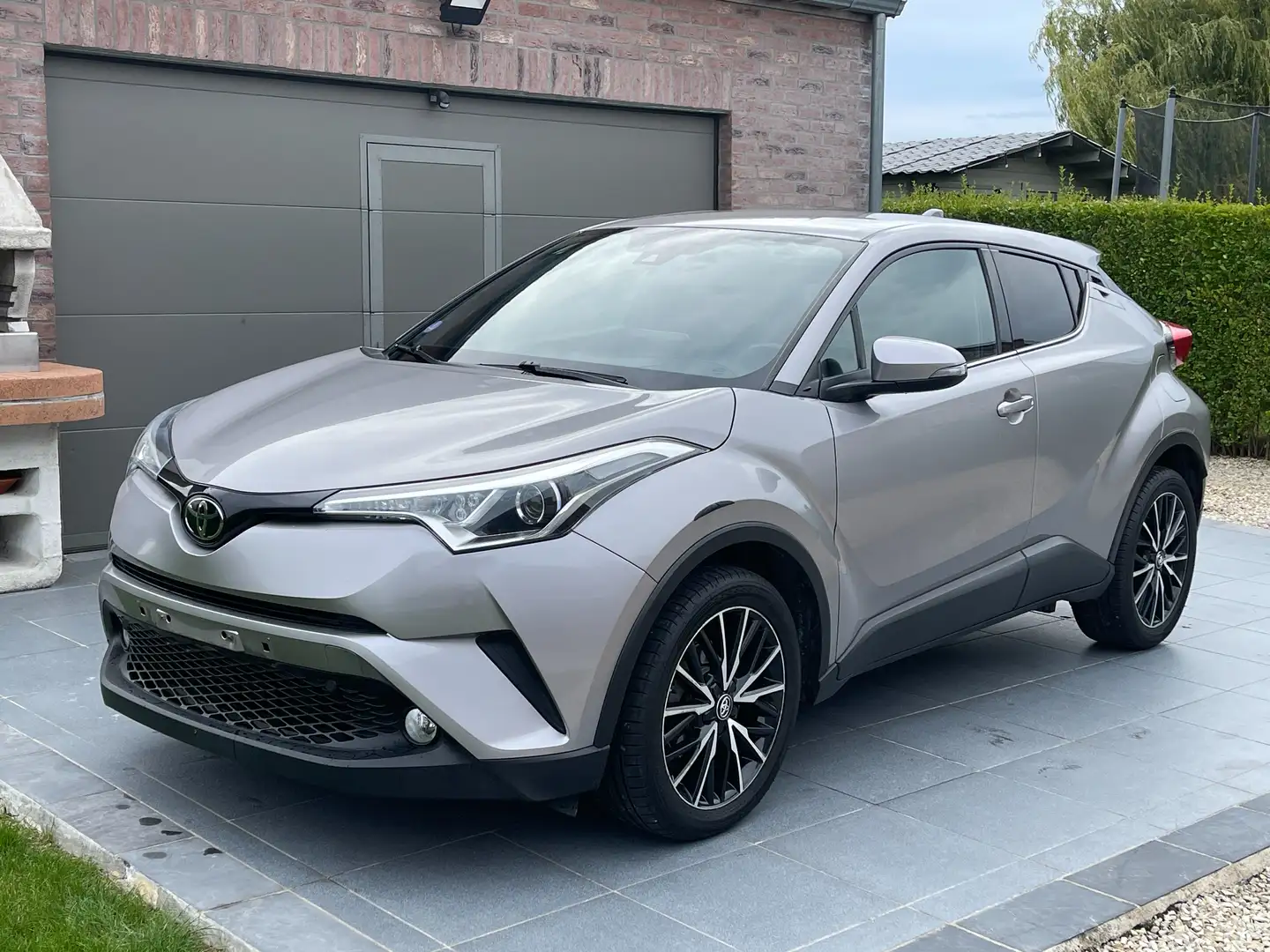 Toyota C-HR C-HR 1.2 Turbo 2WD C-Business Plus Gris - 1