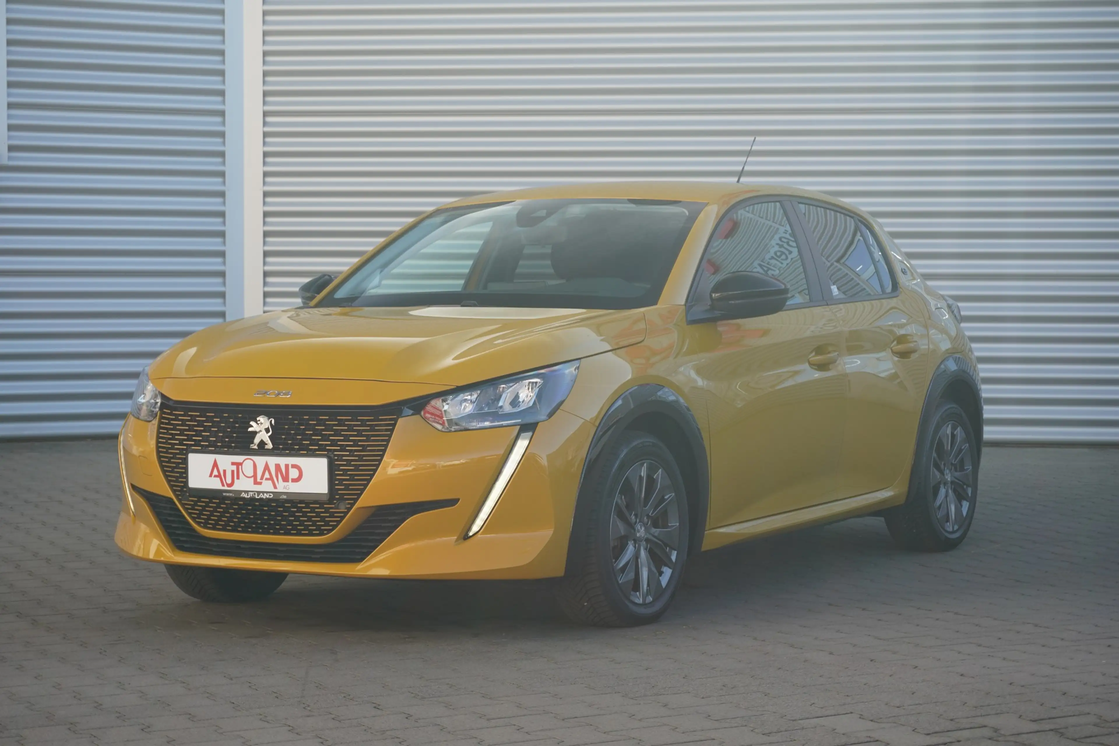 Peugeot e-208 Active Pack Aut. LED Tempomat PDC DAB — photo 2