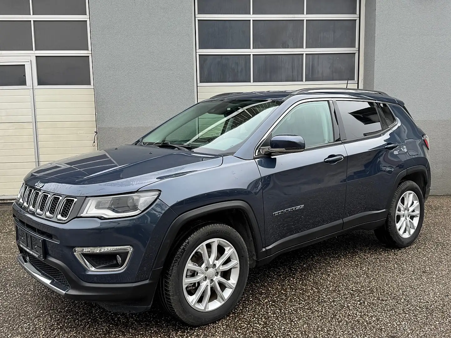 Jeep Compass 1.3 PHEV AT 4x4 Limited Aut. Blau - 1