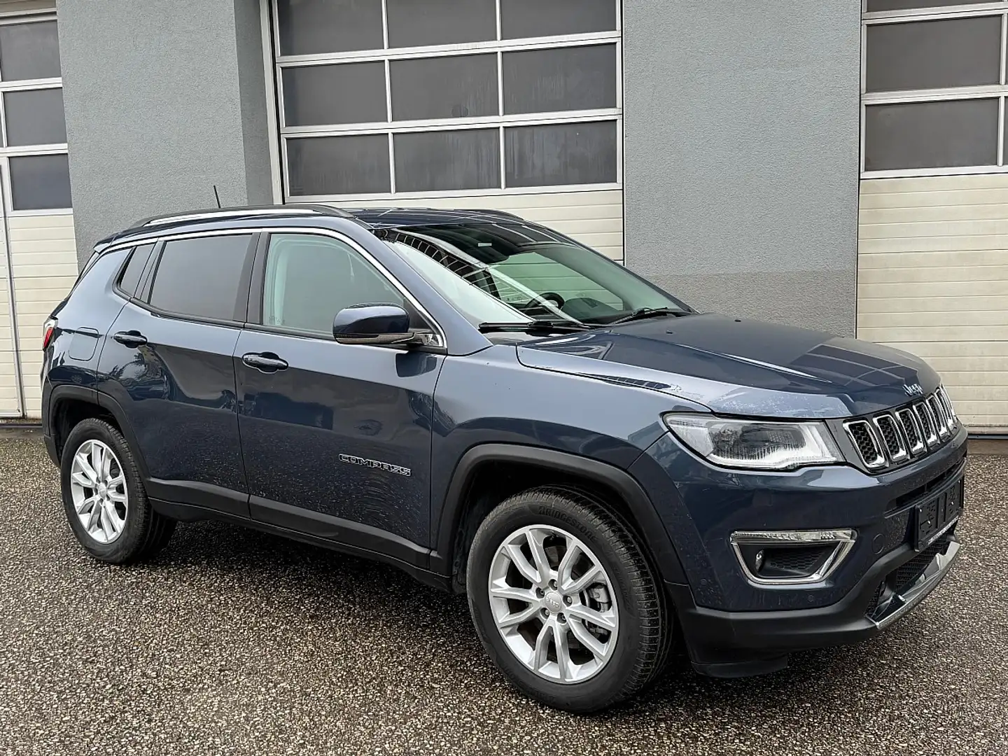 Jeep Compass 1.3 PHEV AT 4x4 Limited Aut. Blau - 2