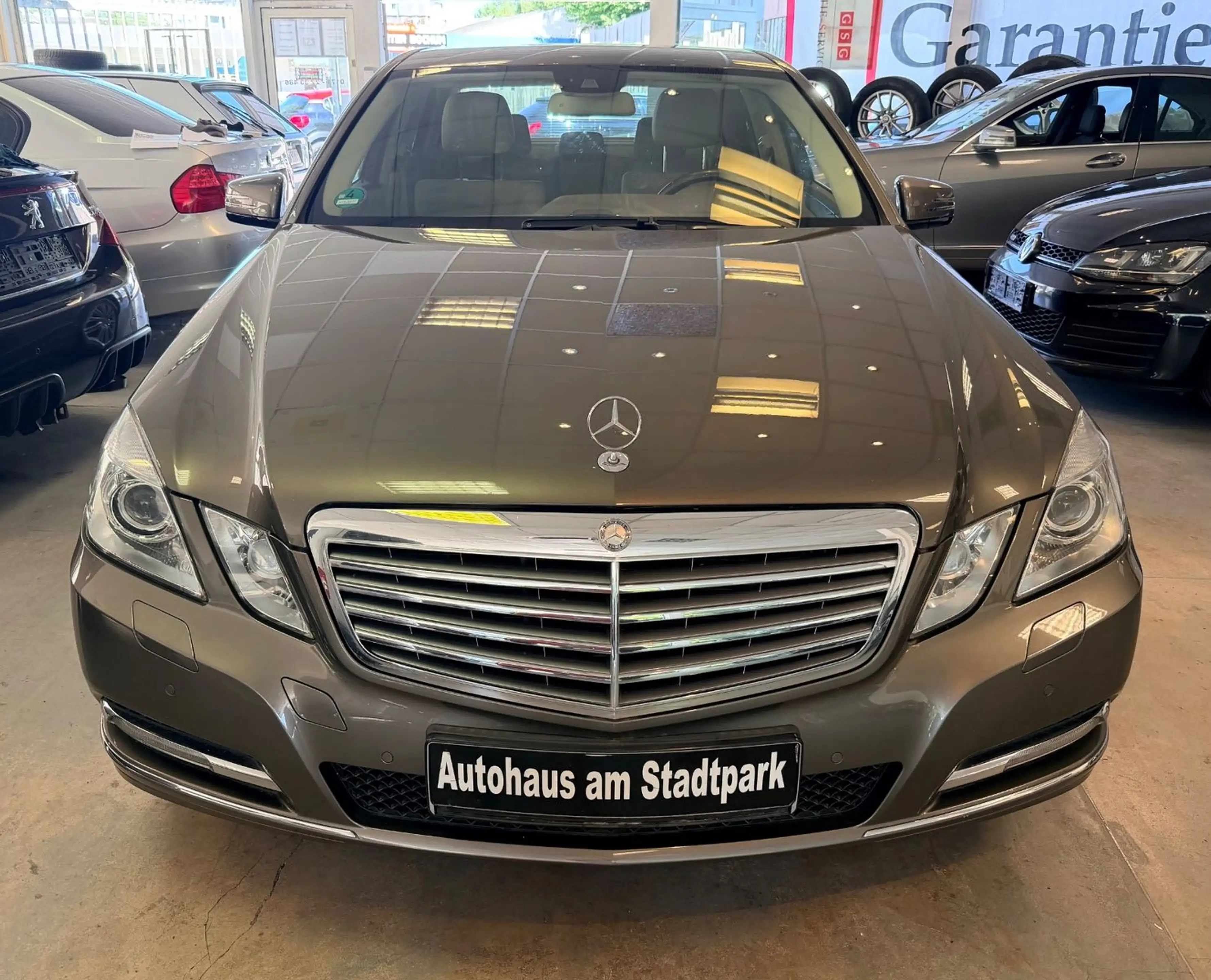 Mercedes-Benz E 250 CDI Elegance Leder-Navi-Xenon-Top Zustand — photo 3