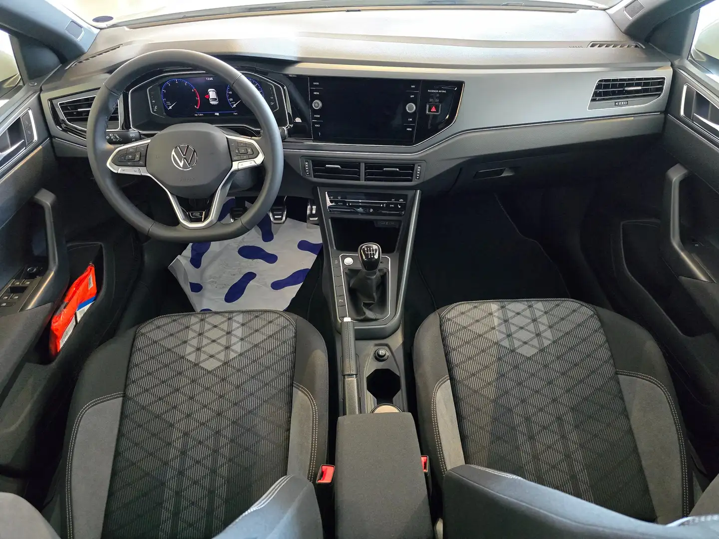 Volkswagen Taigo 1.0 TSI OPF R-Line ACC NAVI MATRIX LED Weiß - 2