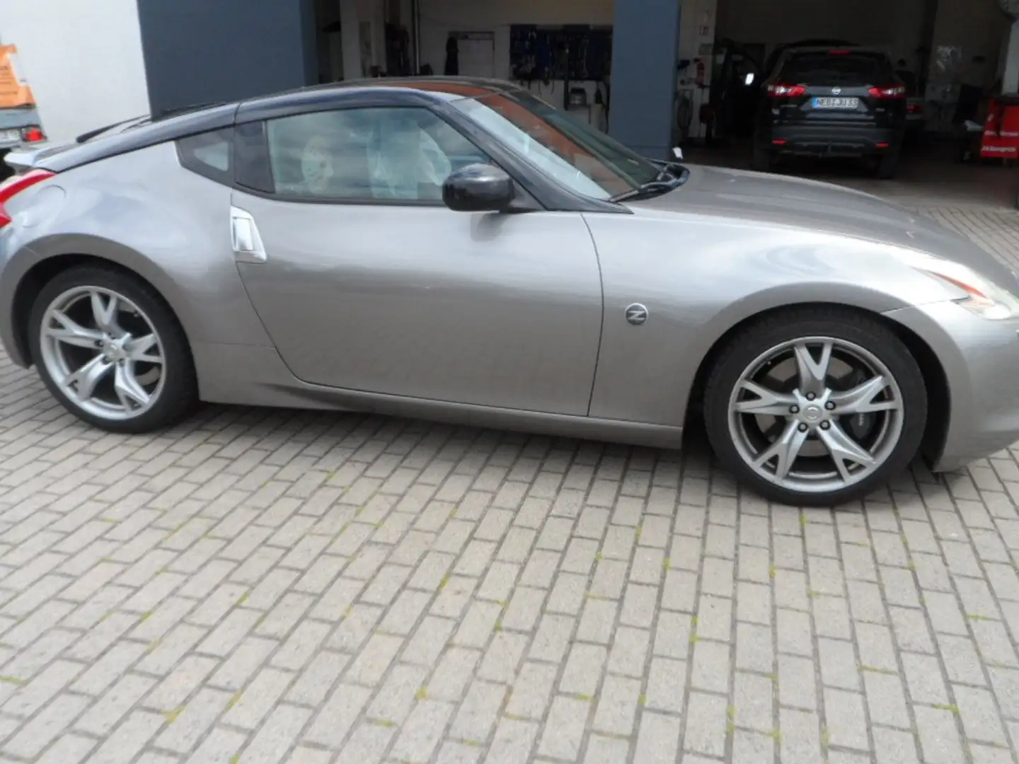Nissan 370Z Pack Argento - 2