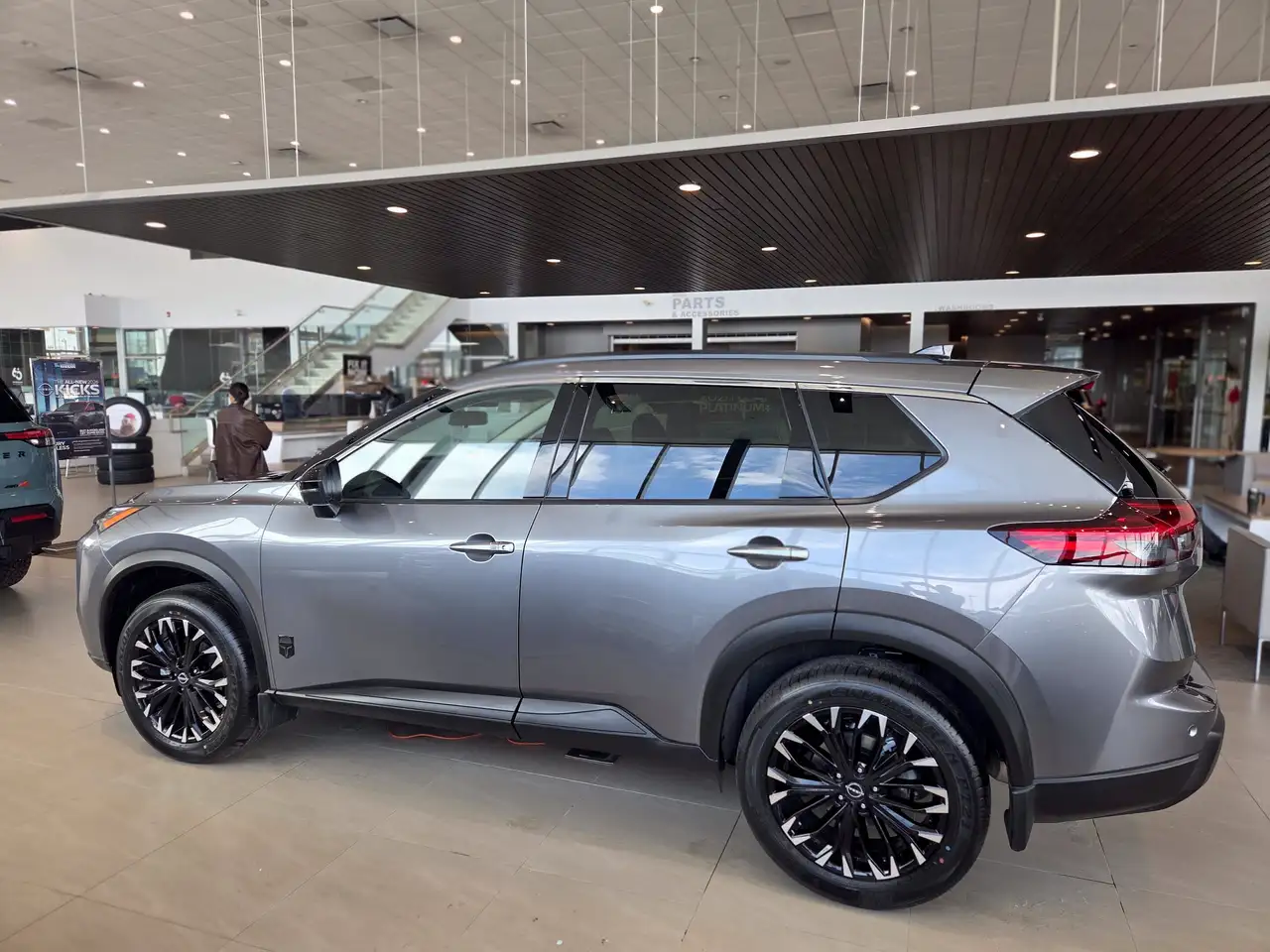 Nissan Rogue снимка Nissan Rogue