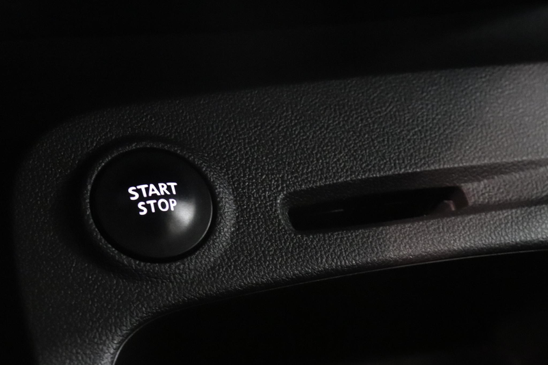 Renault Captur 1.2 TCe Intens | Camera | BOSE | Climate control | — photo 36