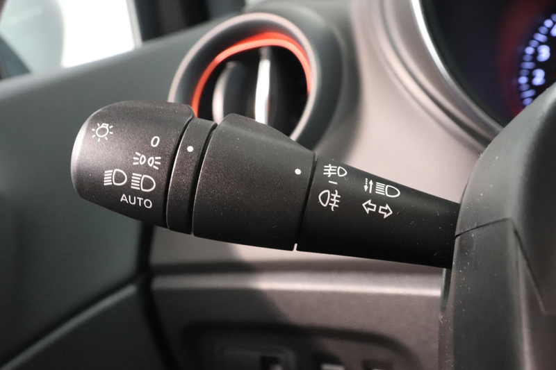 Renault Captur 1.2 TCe Intens | Camera | BOSE | Climate control | — photo 33