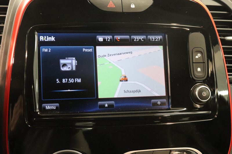 Renault Captur 1.2 TCe Intens | Camera | BOSE | Climate control | — photo 11