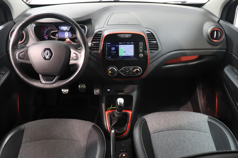 Renault Captur 1.2 TCe Intens | Camera | BOSE | Climate control | — photo 3