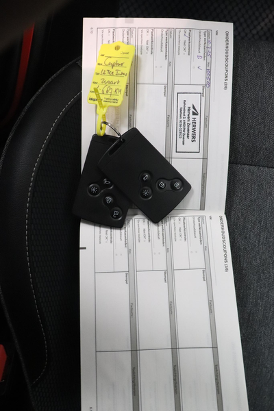 Renault Captur 1.2 TCe Intens | Camera | BOSE | Climate control | — photo 15