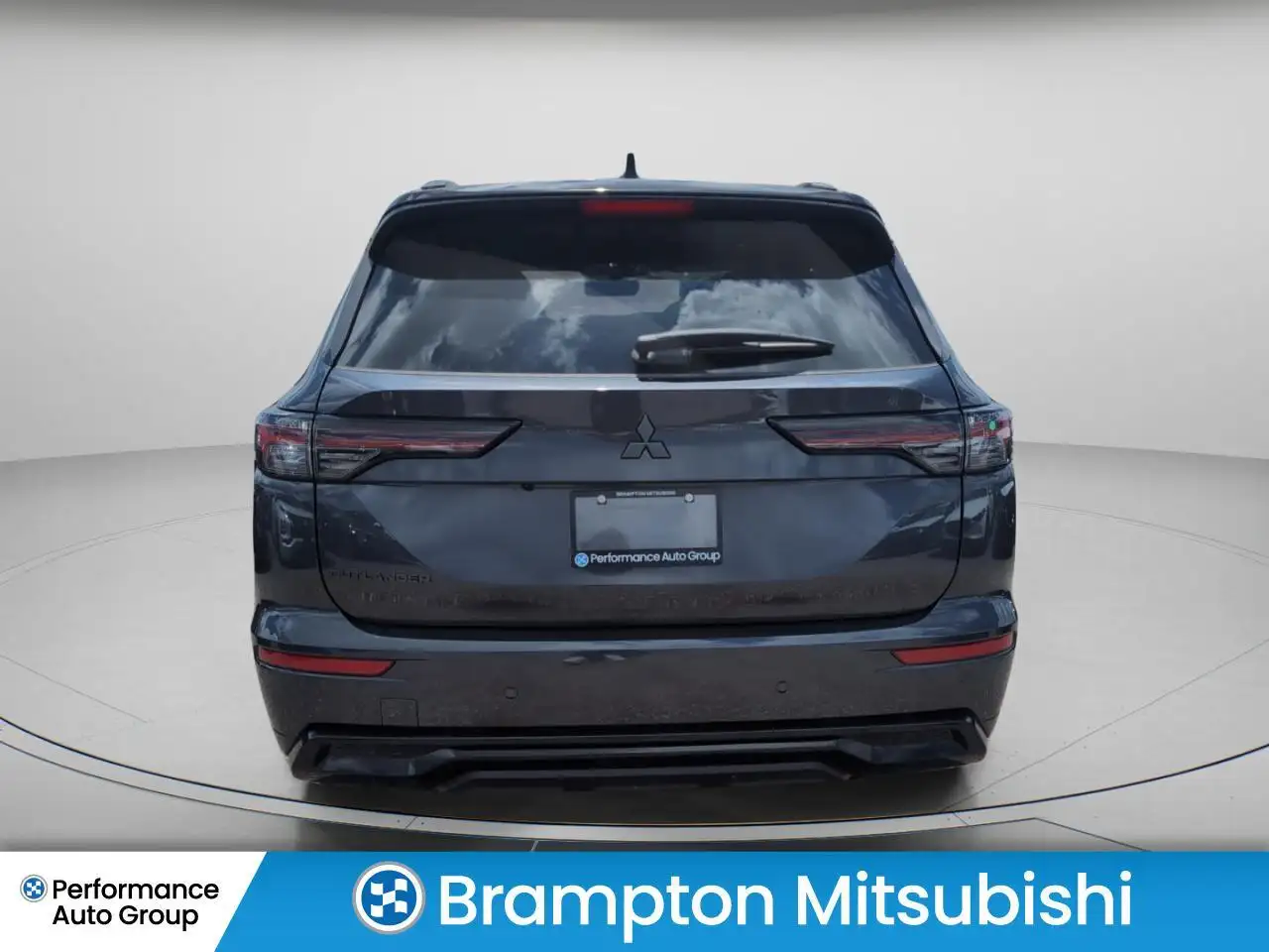 Mitsubishi Outlander снимка Mitsubishi Outlander