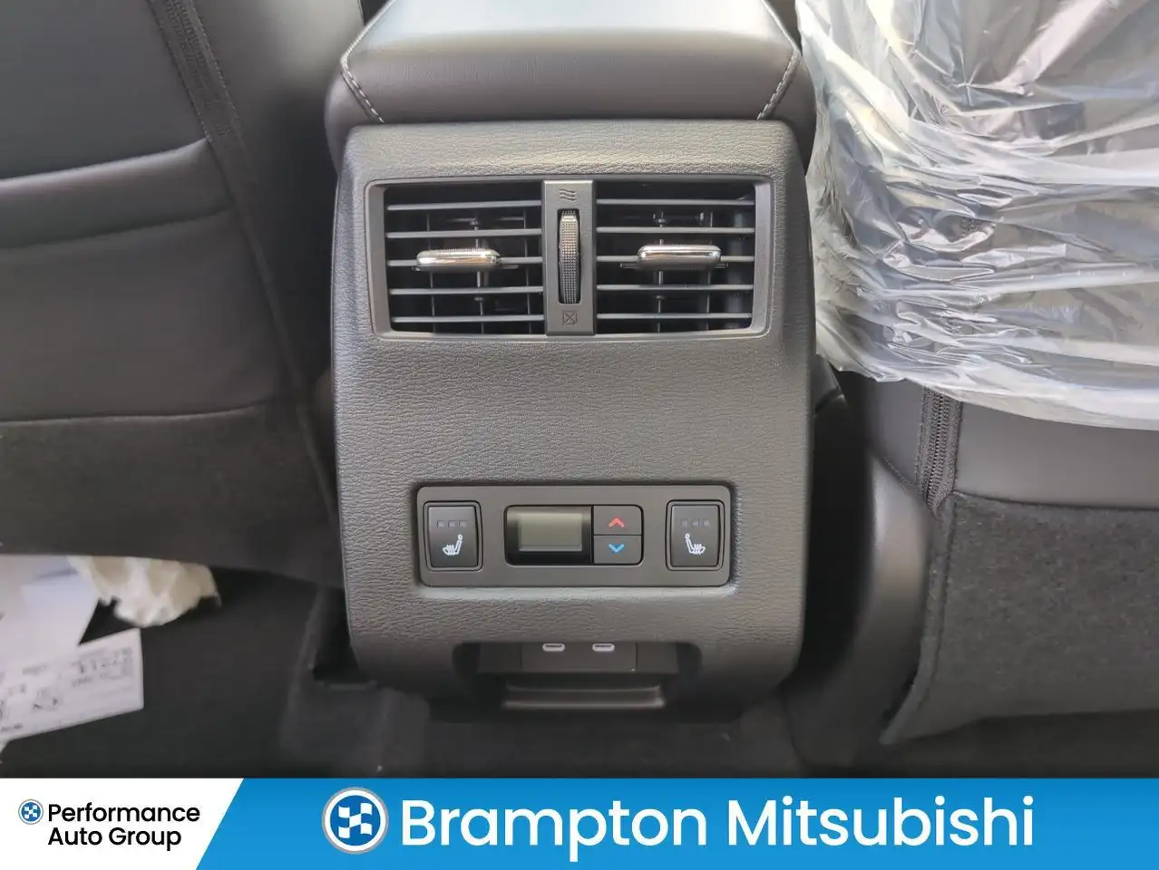 Mitsubishi Outlander снимка Mitsubishi Outlander