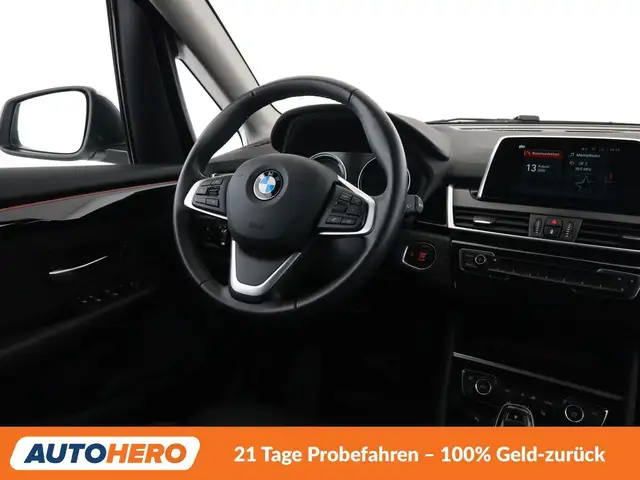 BMW 2 Series view 13
